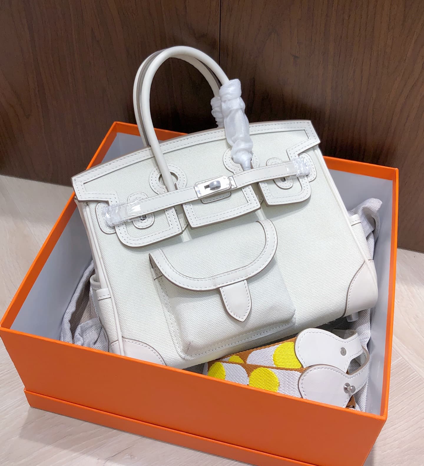Hermes White Accessory