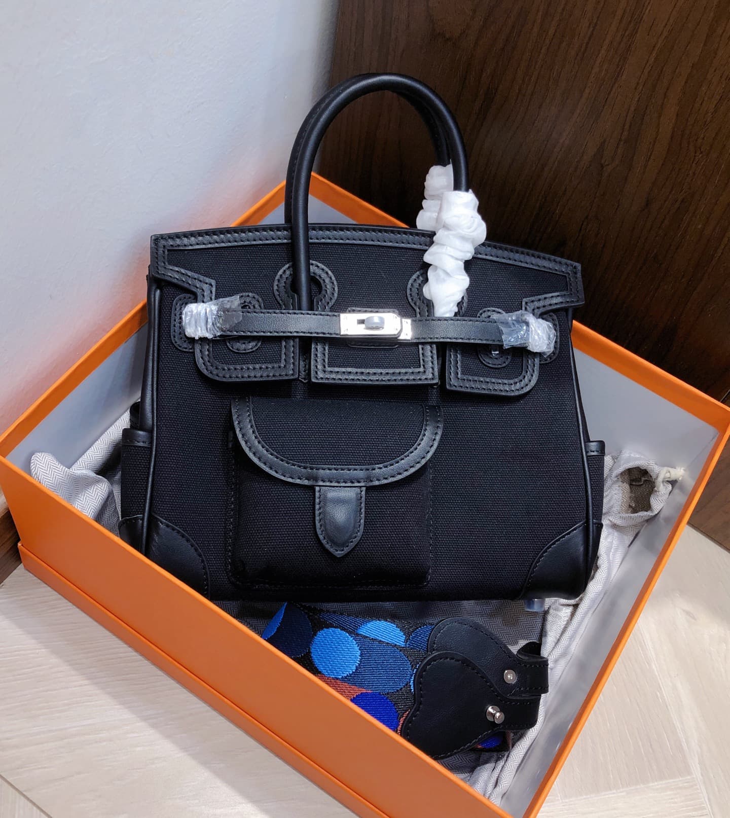 Hermes Black Product