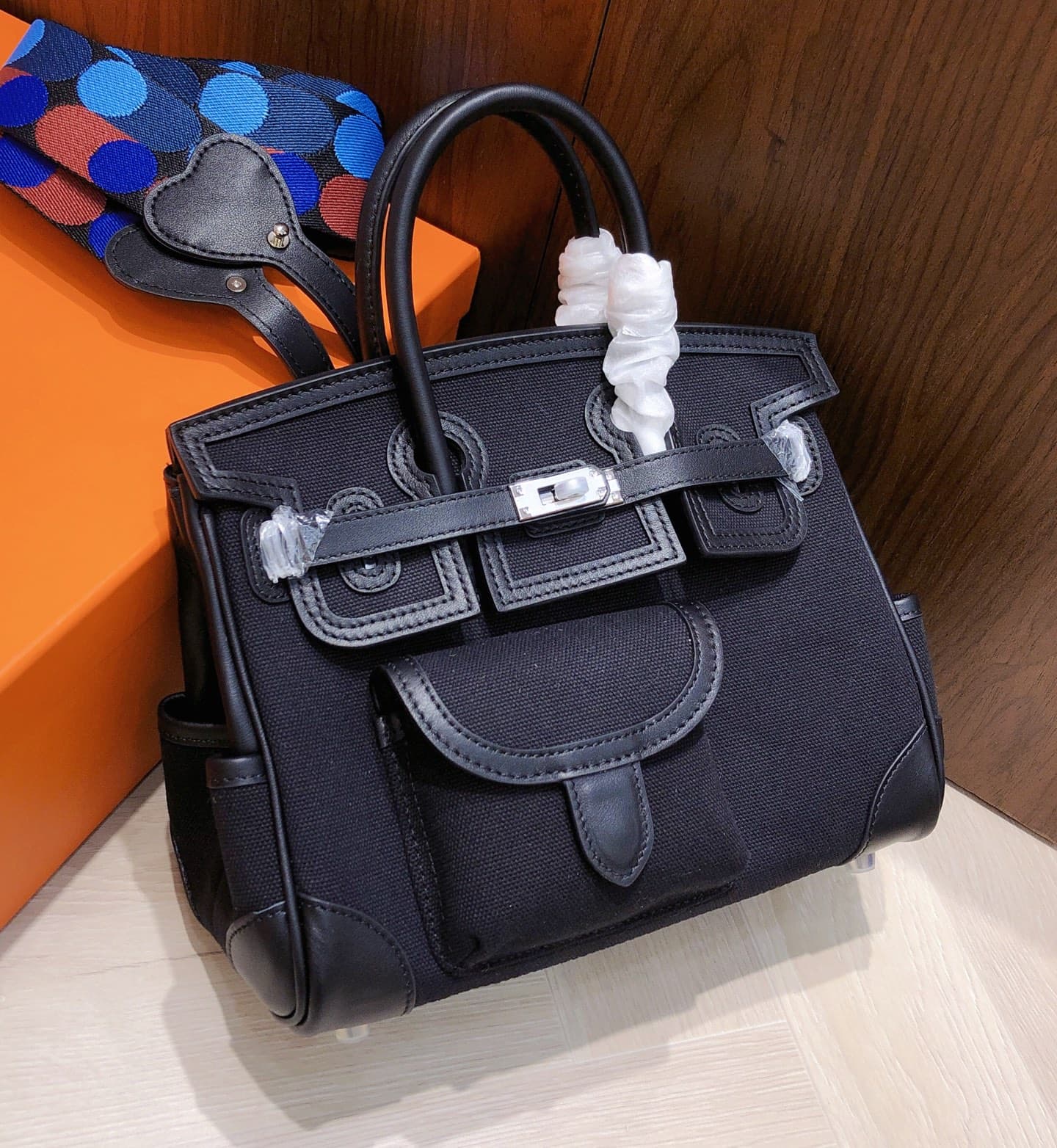 Hermes Black Product