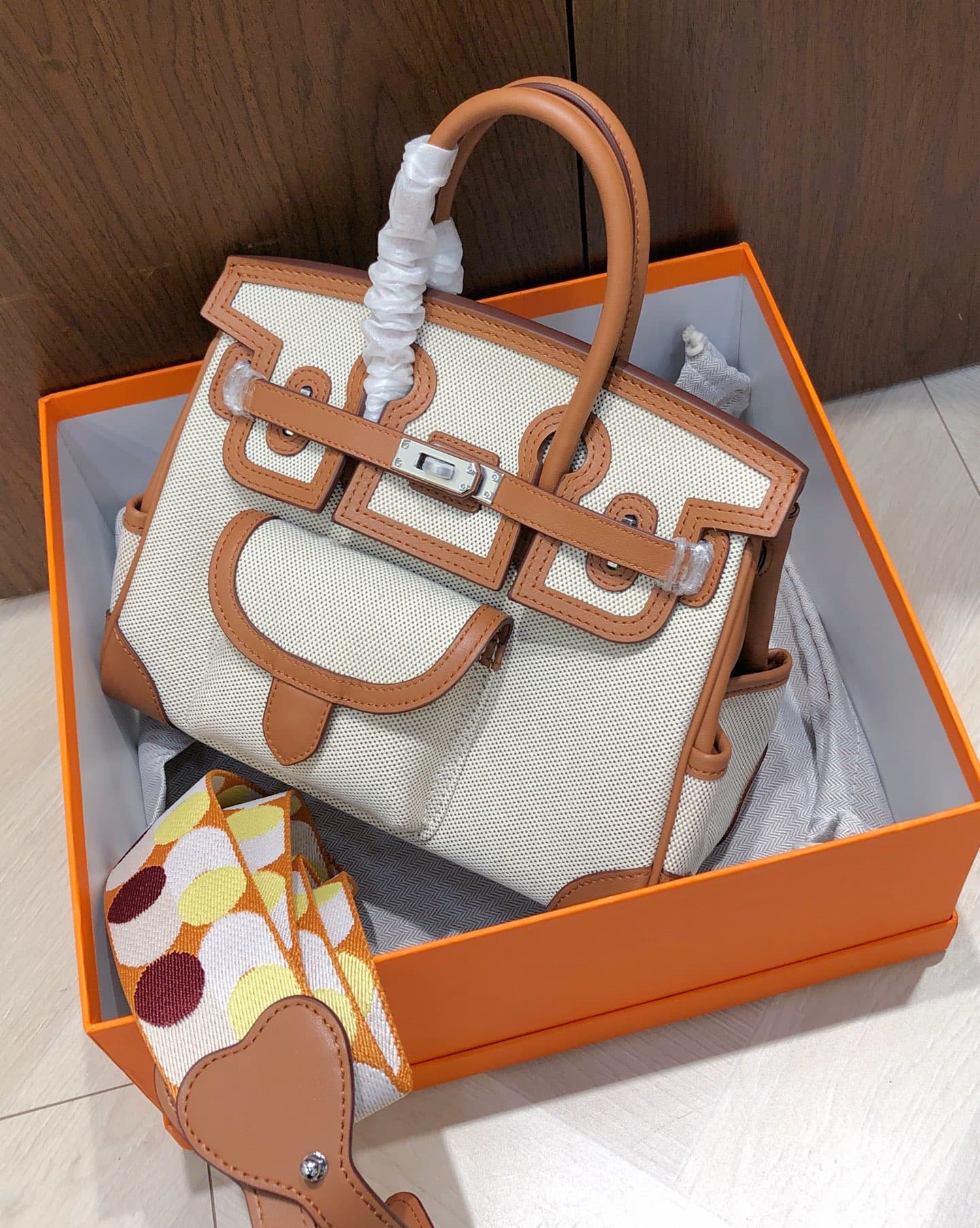 Hermes White Product