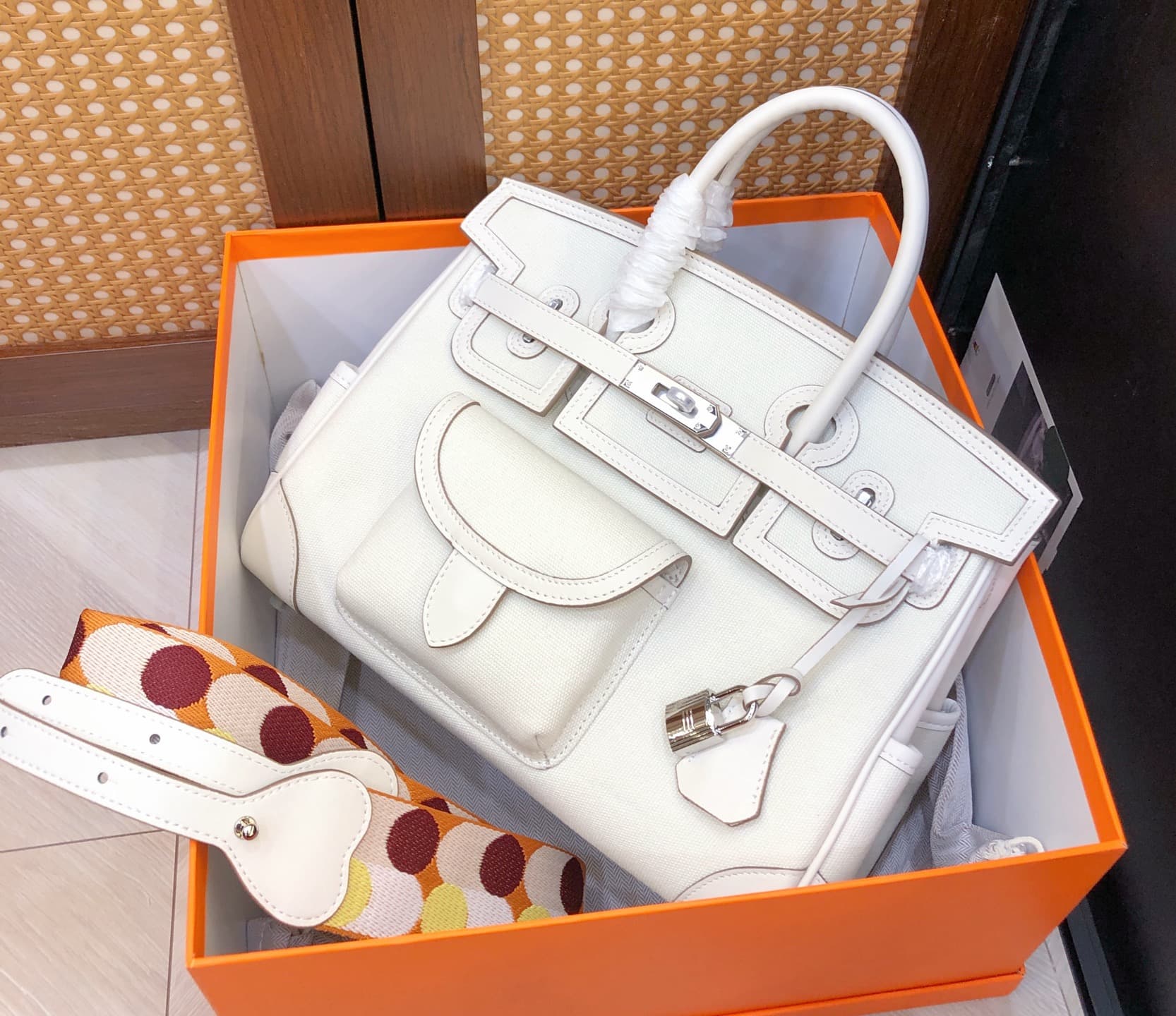 Hermes White Product