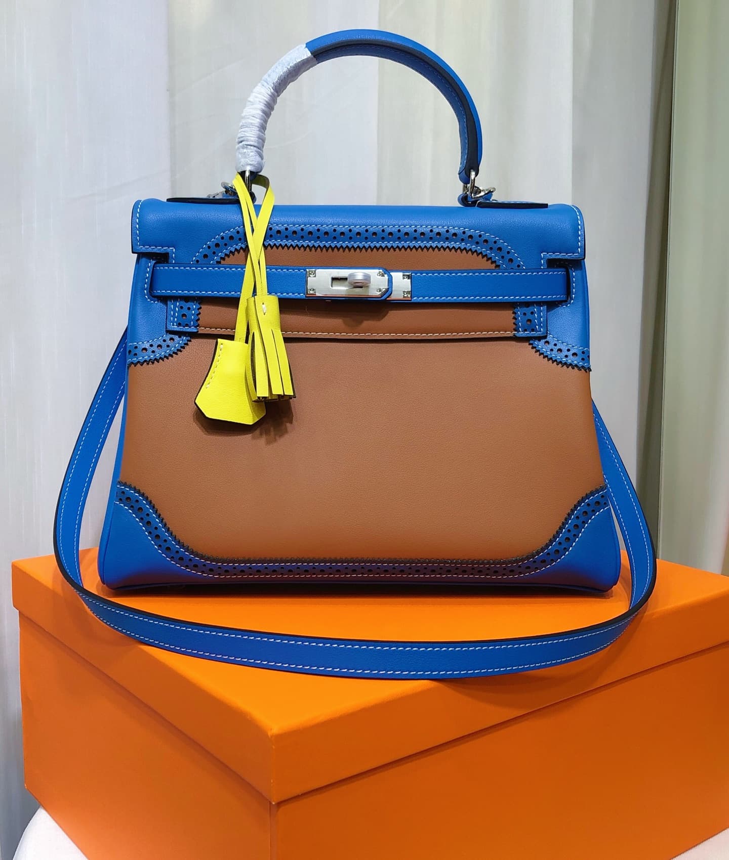 Hermes White Product