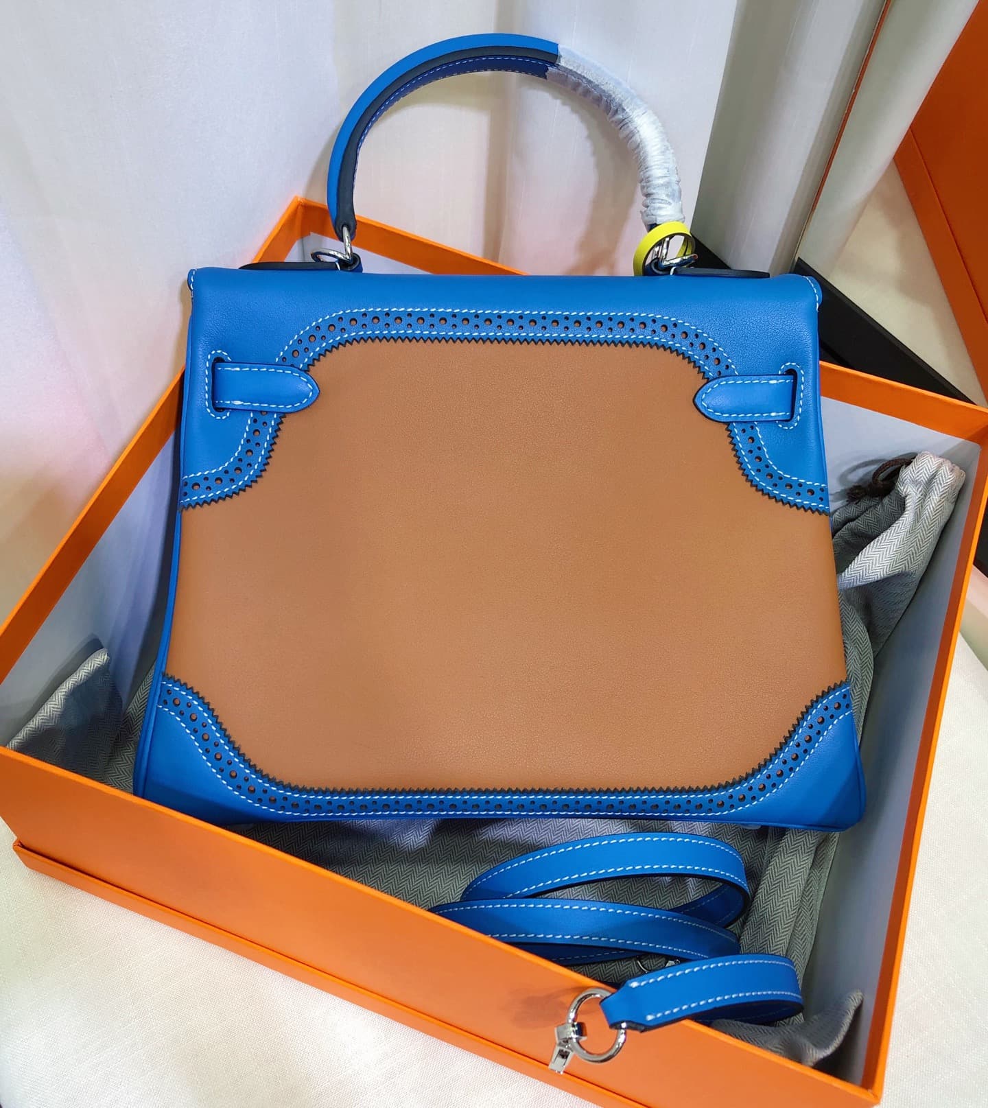 Hermes White Product