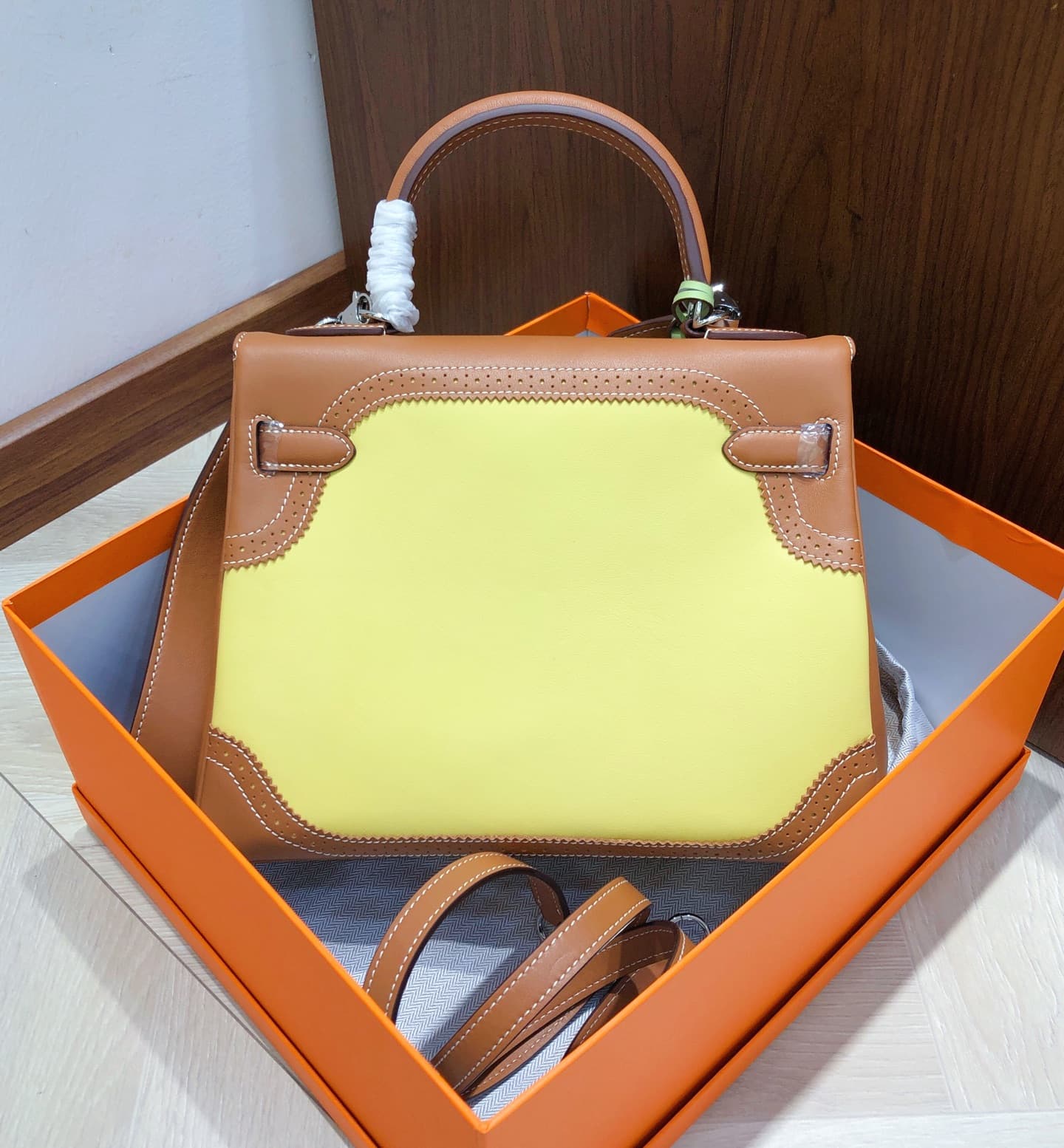 Hermes Brown Product