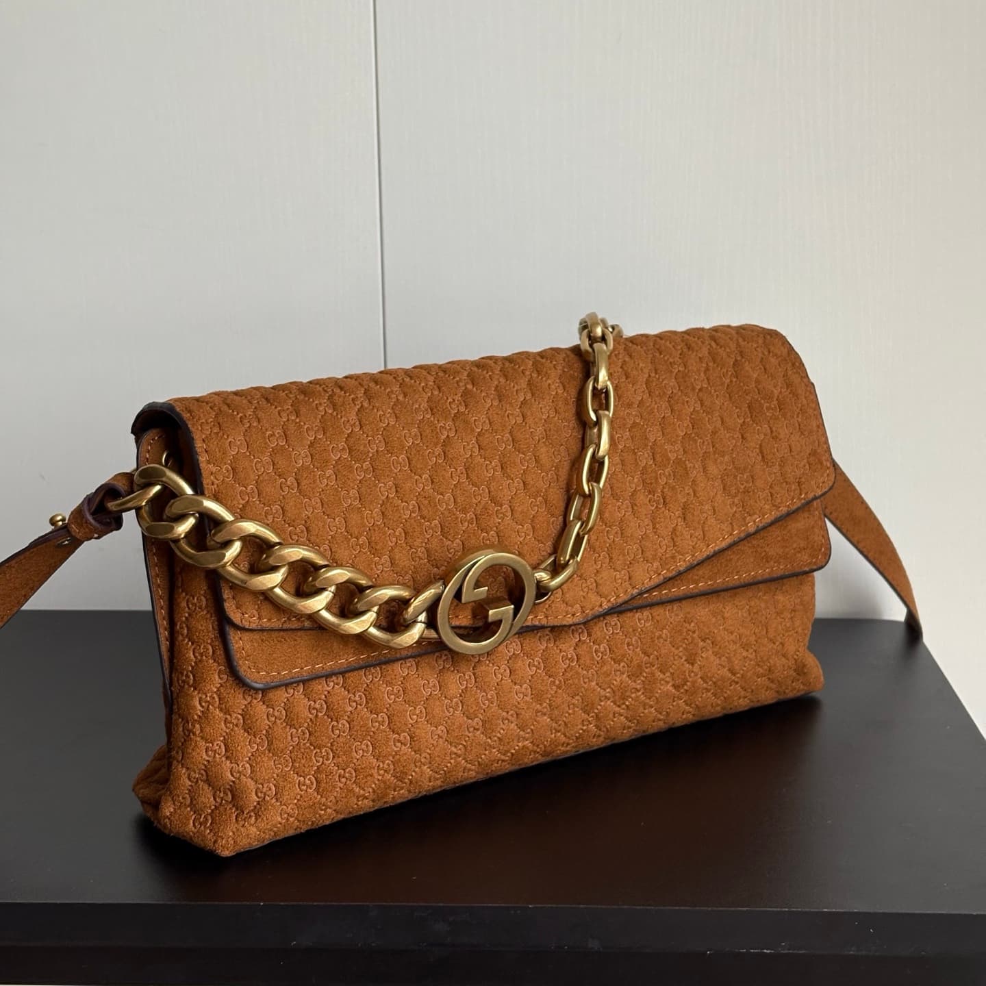 Gucci Product 857622