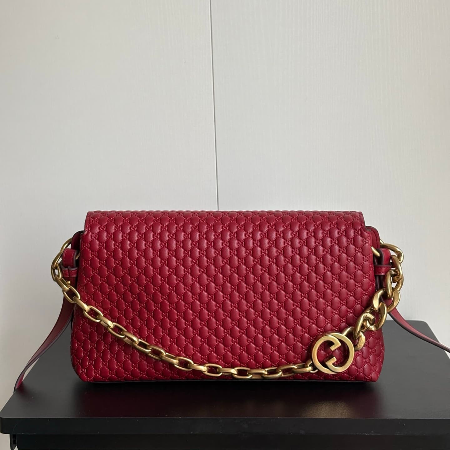 Gucci Product 857622