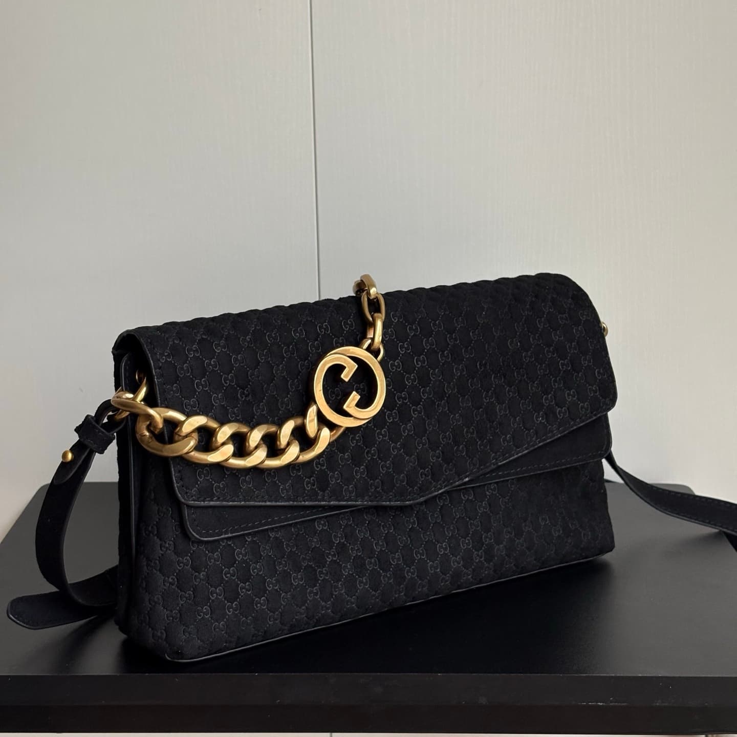 Gucci Product 857622