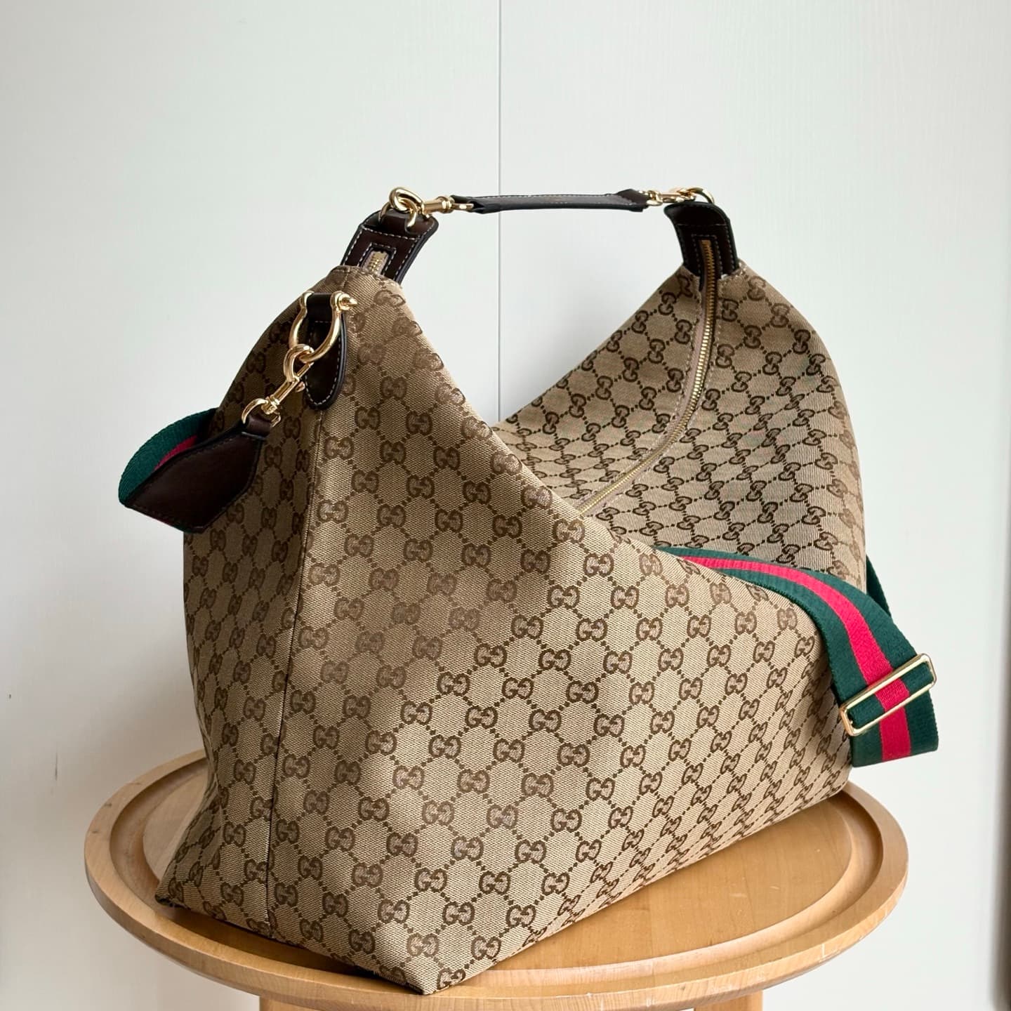 Gucci Product 864485