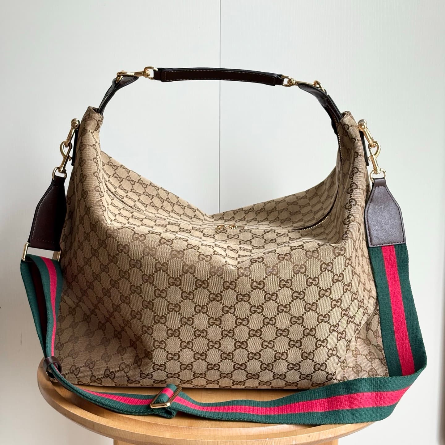Gucci Product 864485