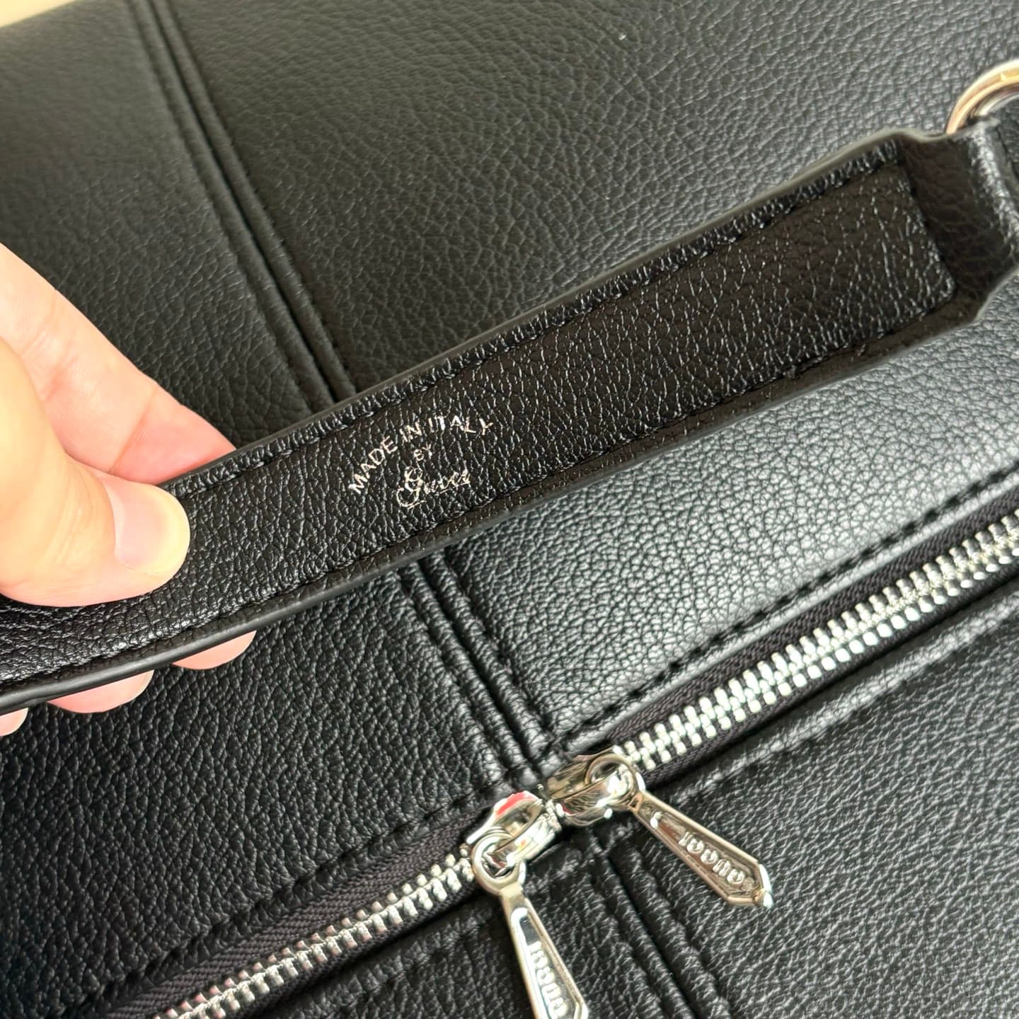 Gucci Product 864485
