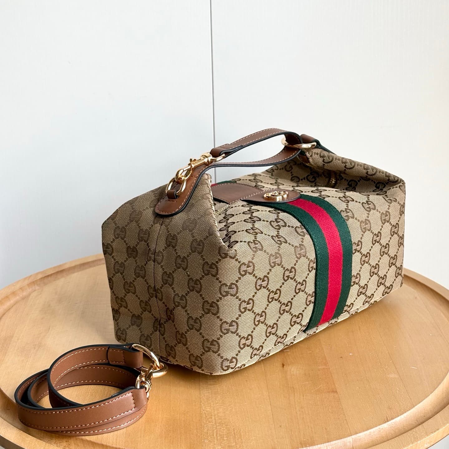 Gucci Brown Product 857799