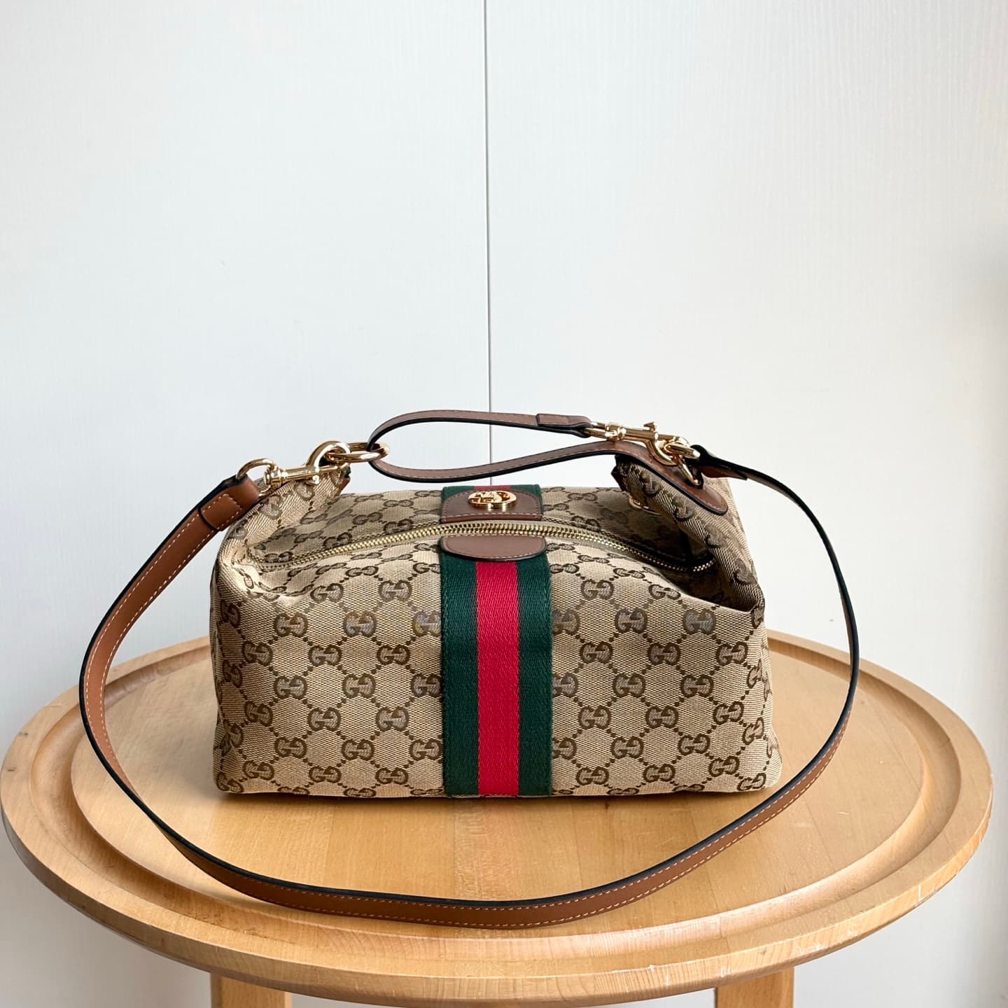 Gucci Brown Product 857799