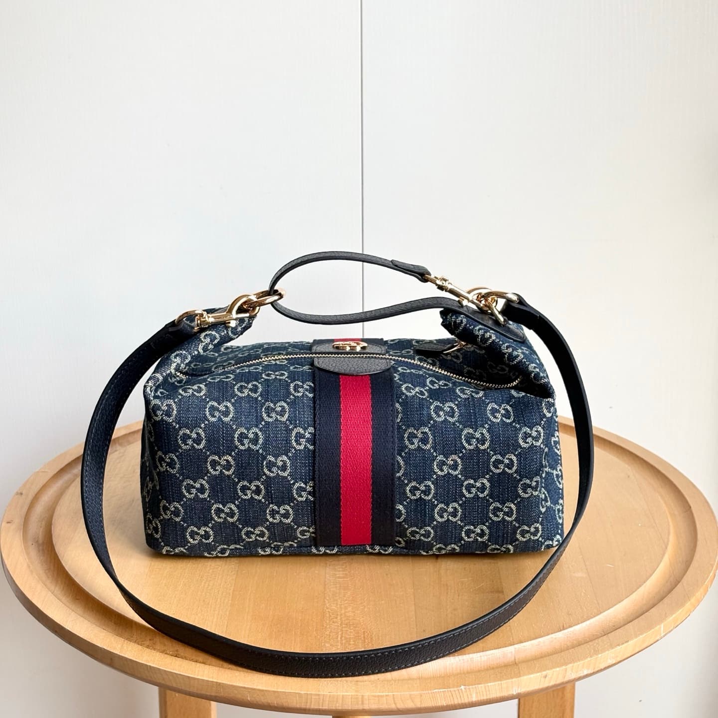Gucci Blue Product 857799