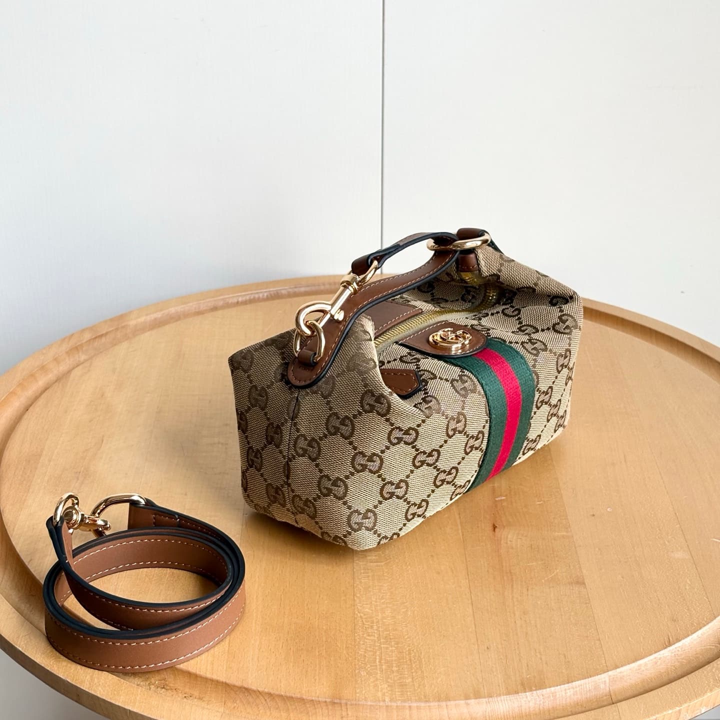 Gucci Brown Product 861775