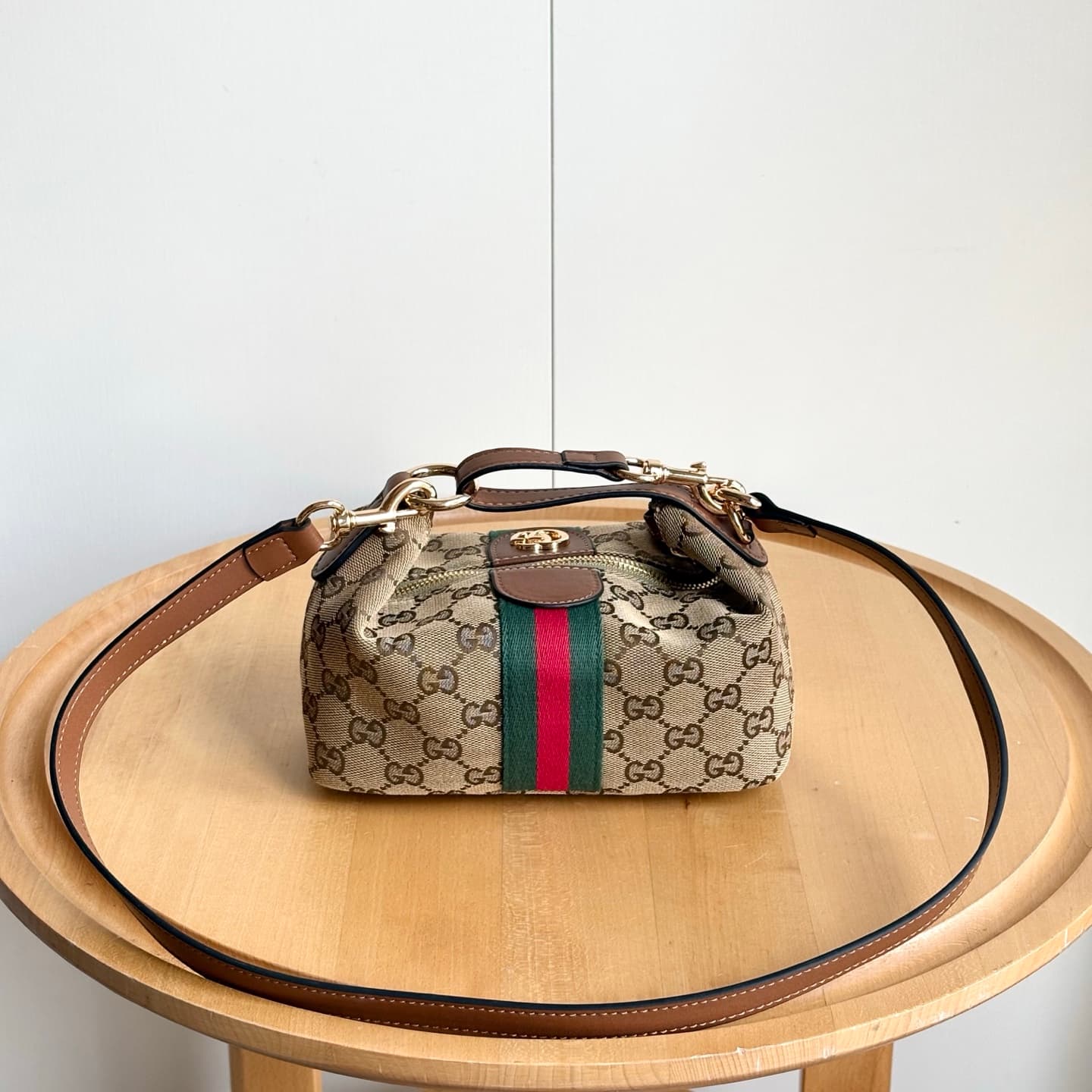 Gucci Brown Product 861775