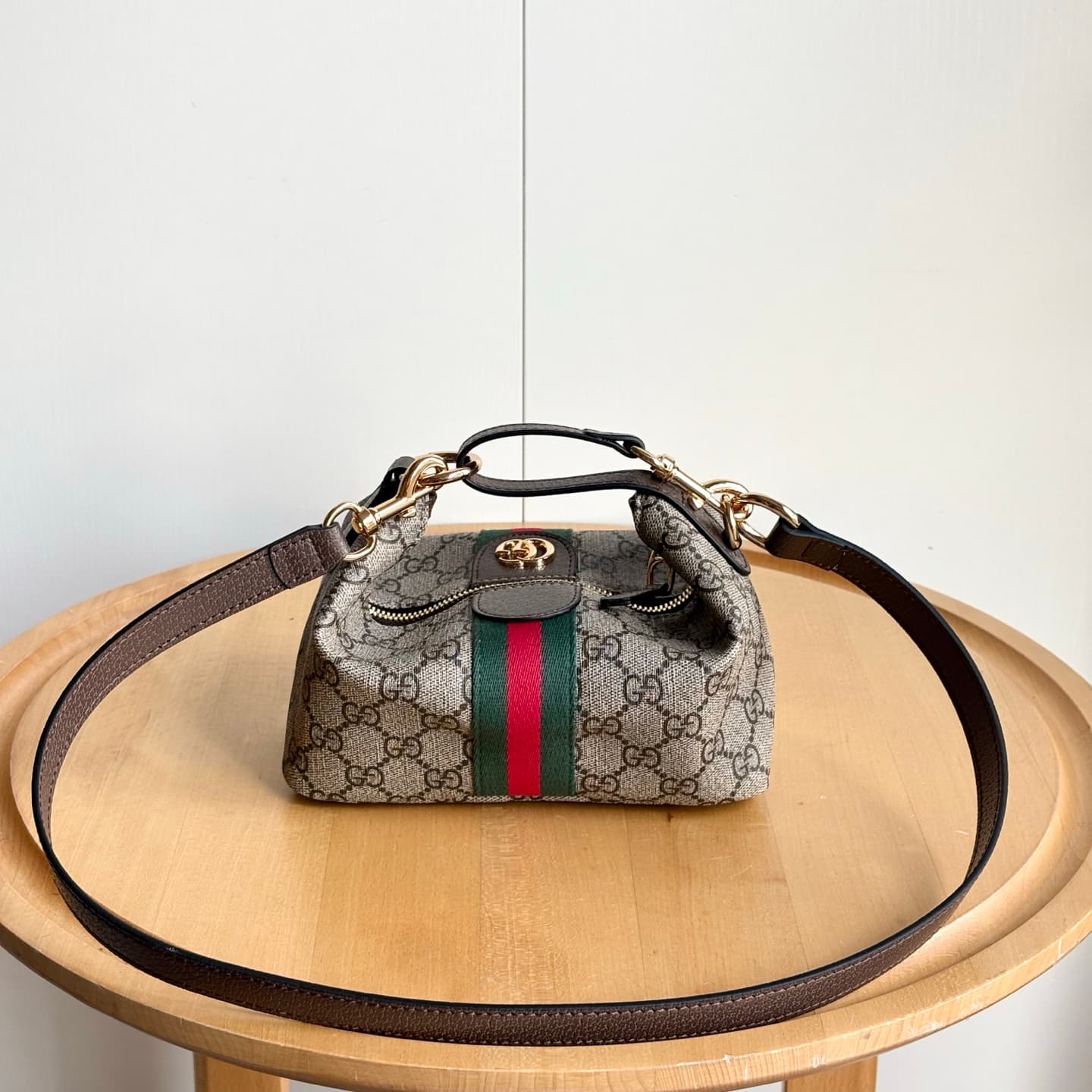 Gucci Brown Product 861775