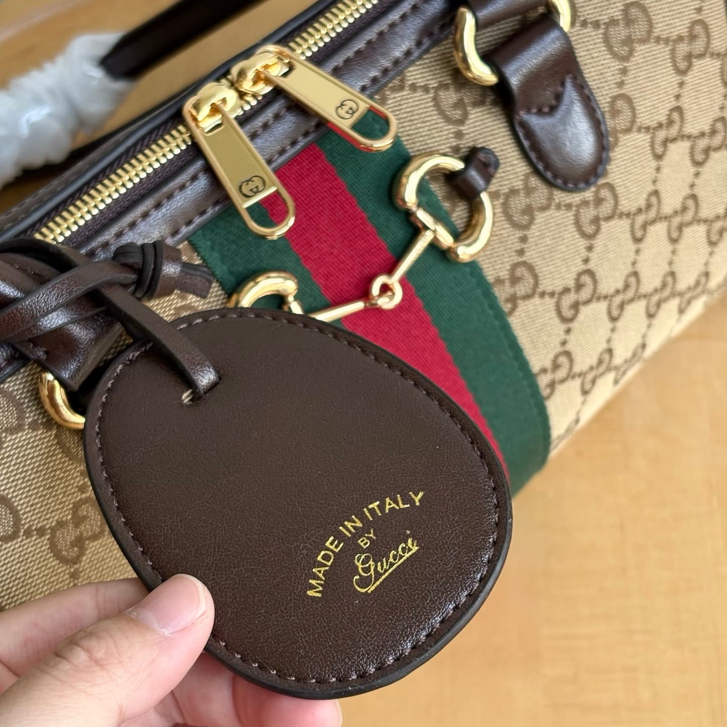 Gucci Product 866732