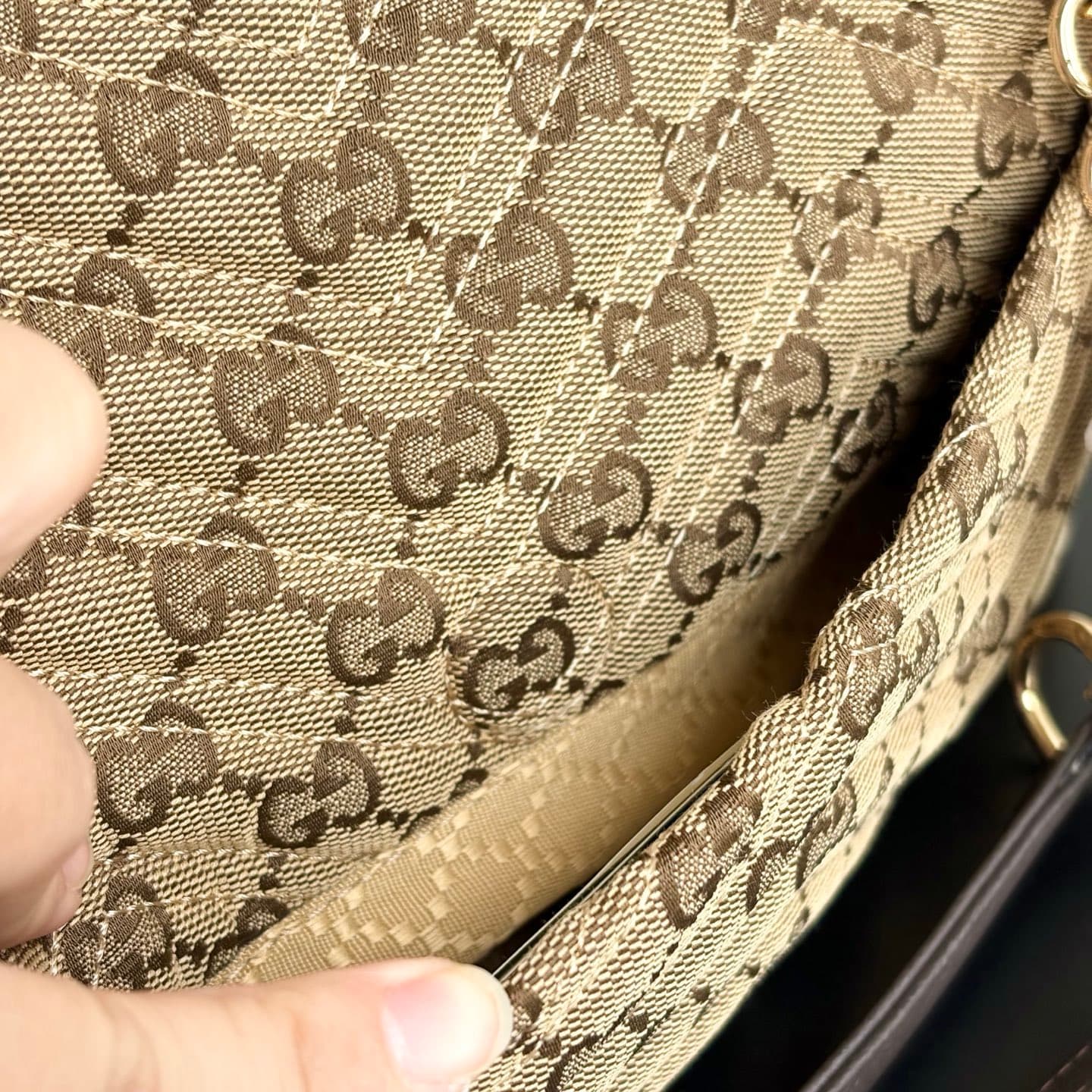 Gucci Product 850676