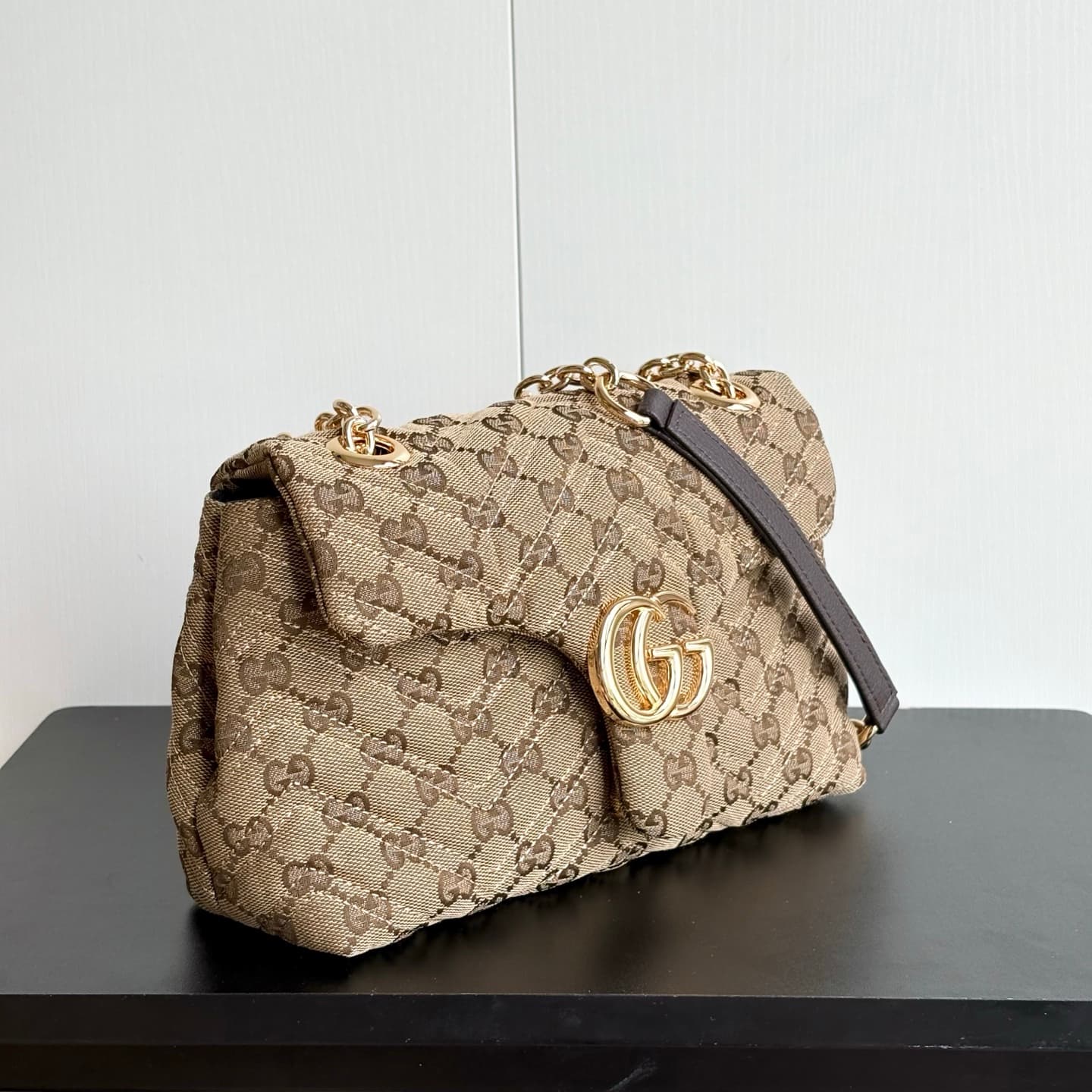Gucci Product 855371