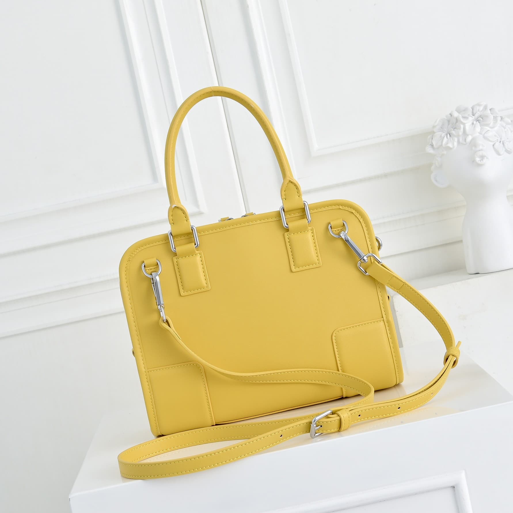Balenciaga White Medium Bag 9156