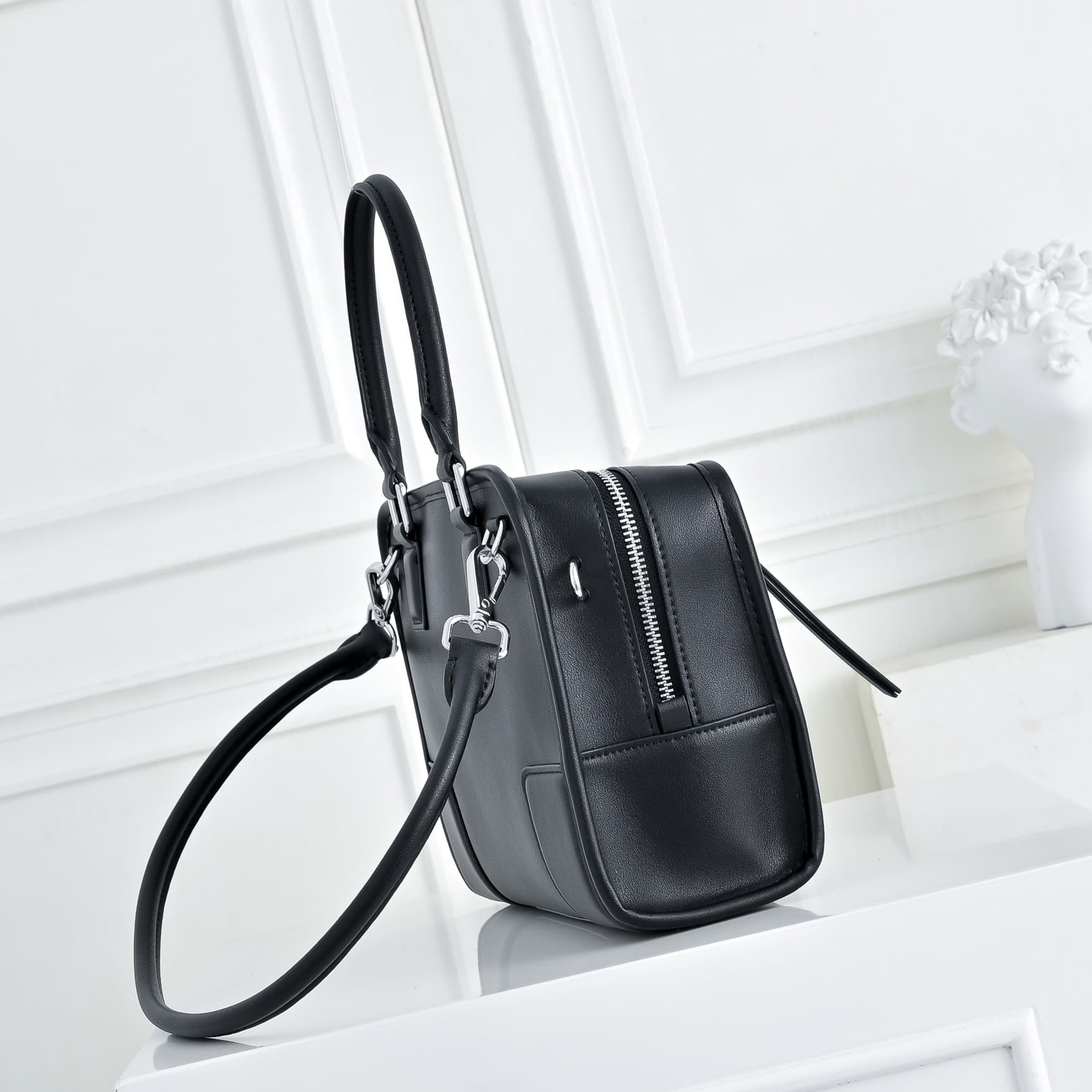 Balenciaga Black Medium Bag 9156