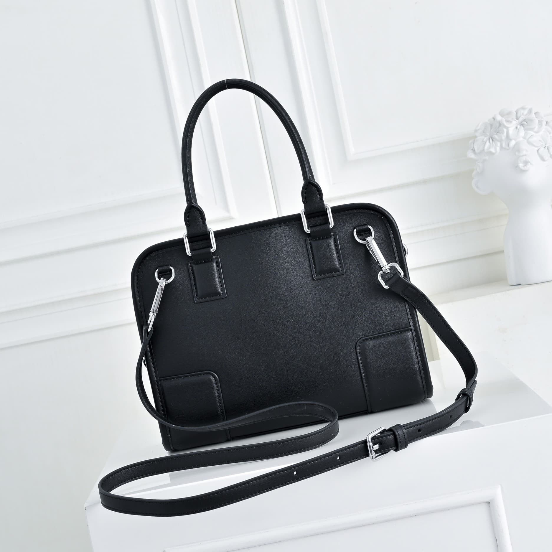 Balenciaga Black Medium Bag 9156