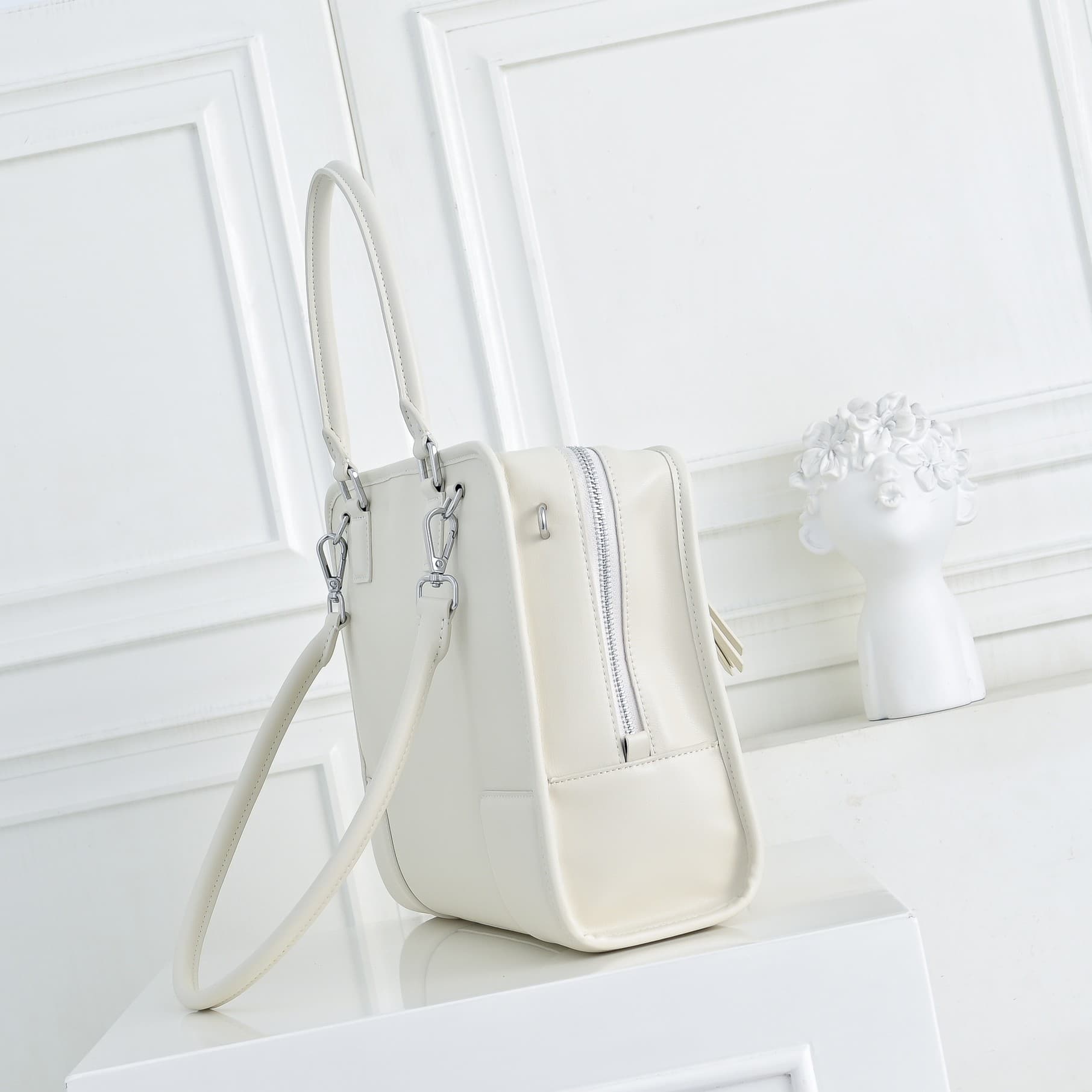 Balenciaga White Large Bag 9157