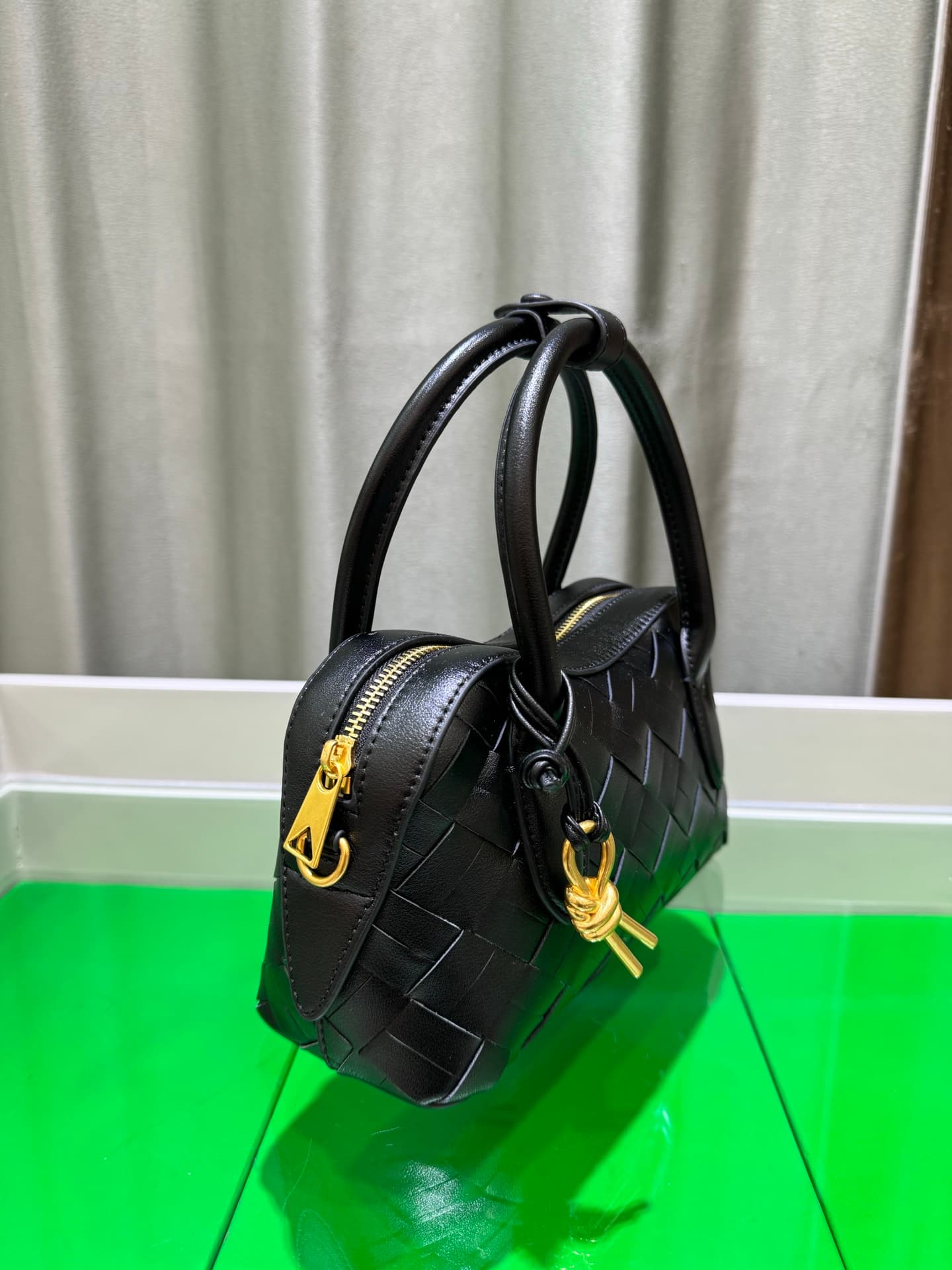 Bottega Veneta Small Crossbody Bag 9980