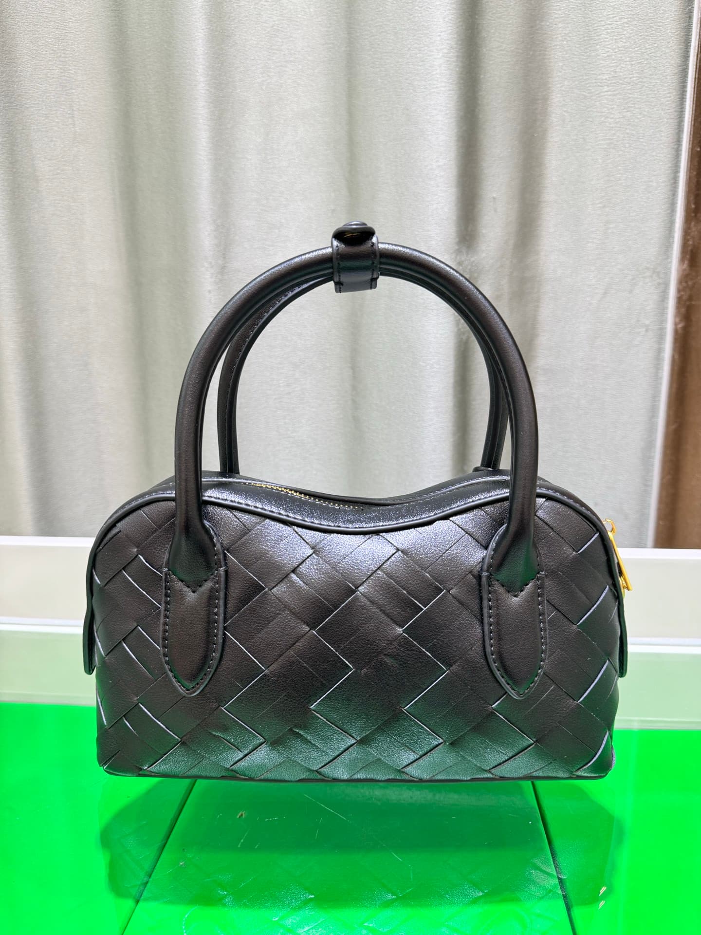 Bottega Veneta Small Crossbody Bag 9980