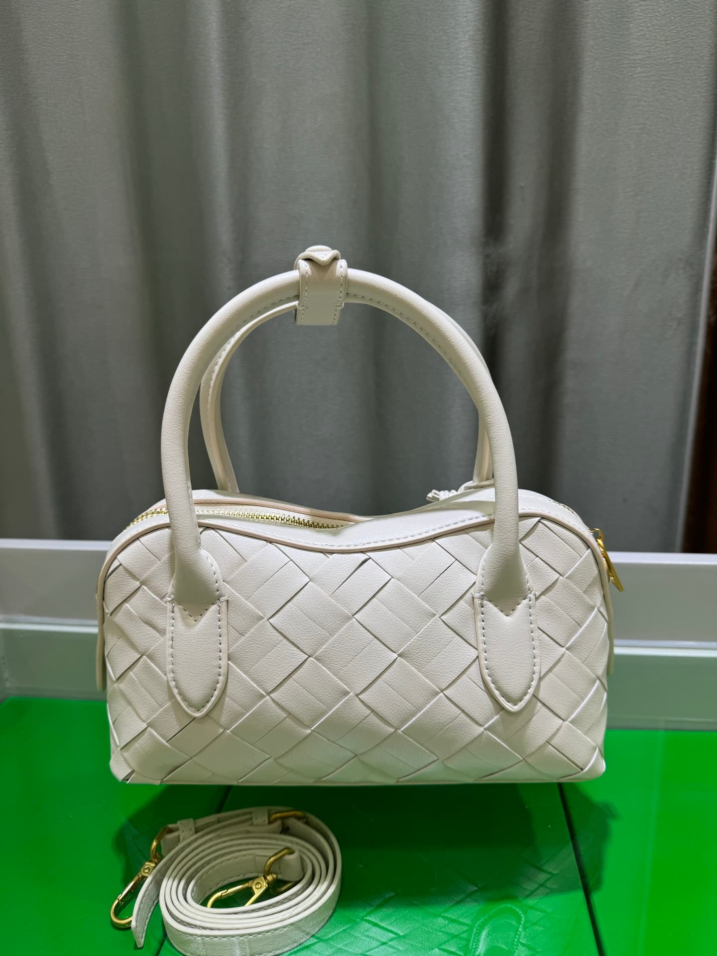 Bottega Veneta Small Crossbody Bag 9980