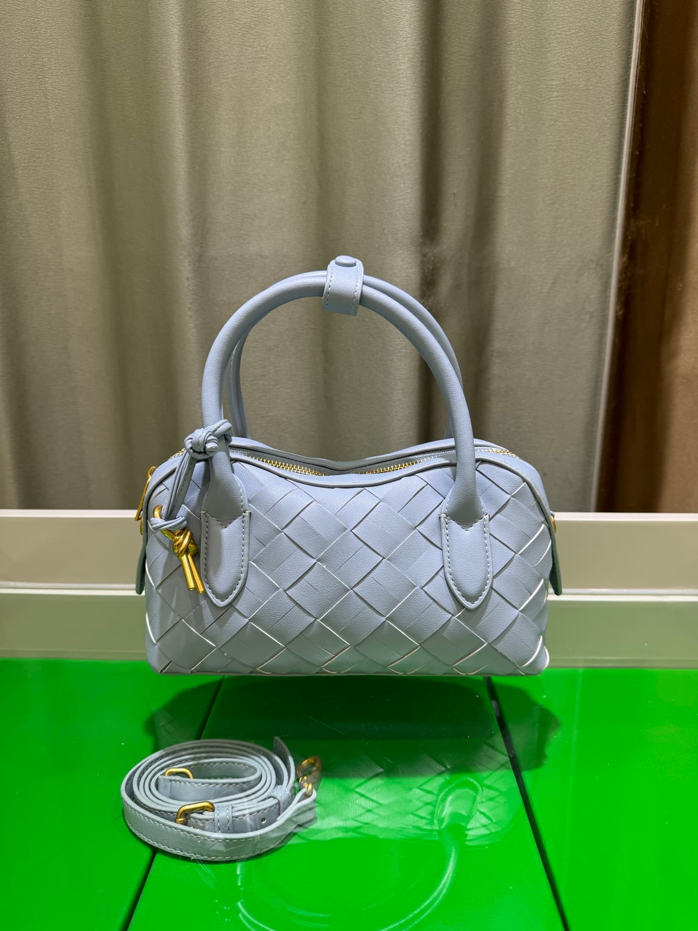 Bottega Veneta Small Crossbody Bag 9980