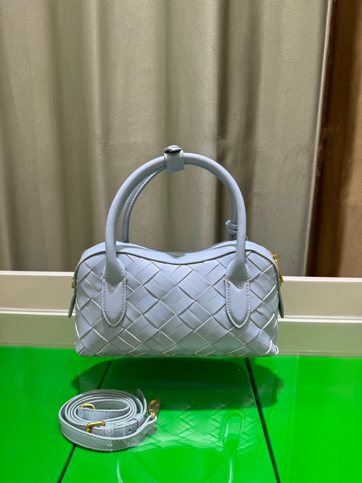Bottega Veneta Small Crossbody Bag 9980