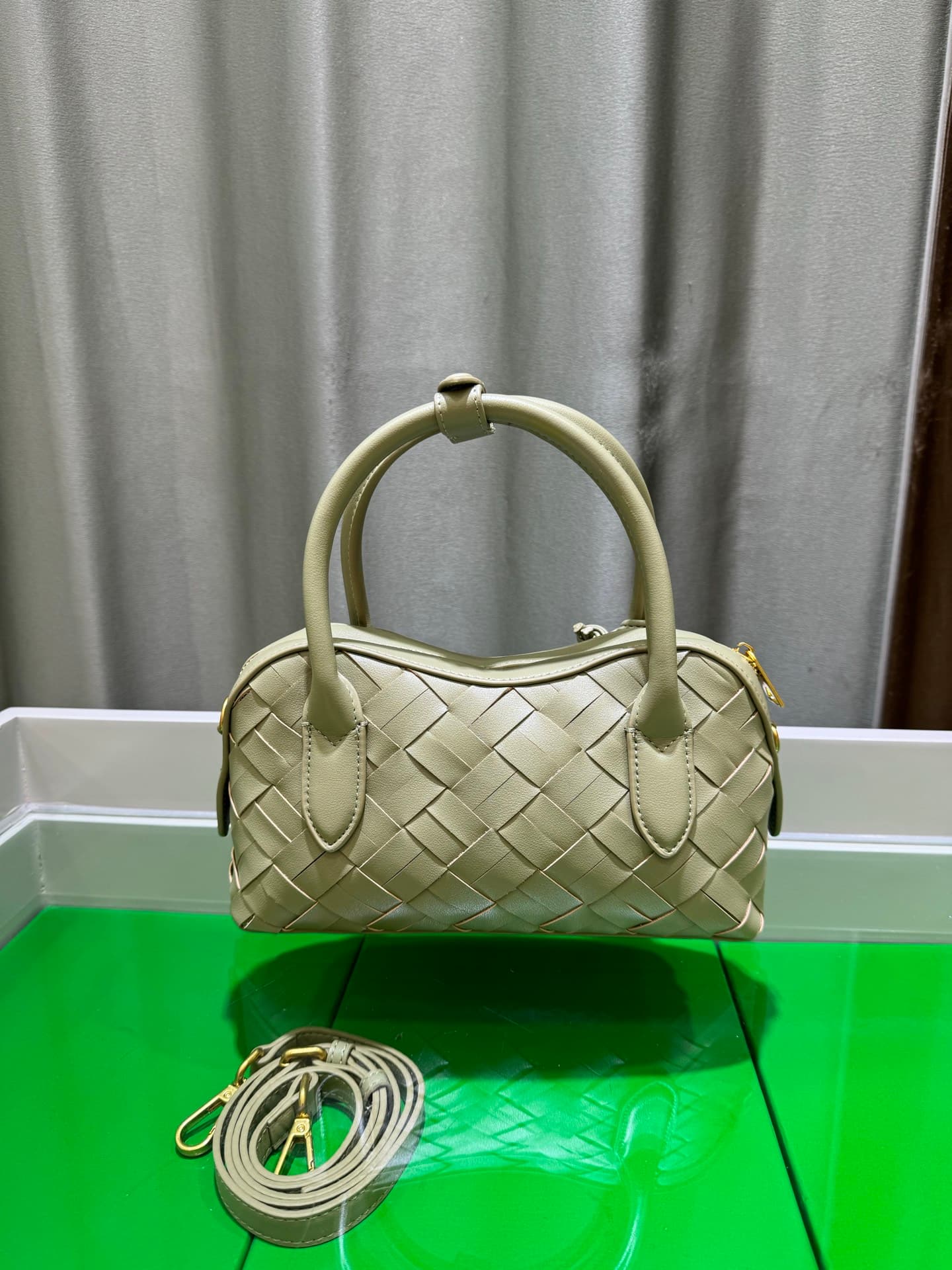 Bottega Veneta Small Crossbody Bag 9980