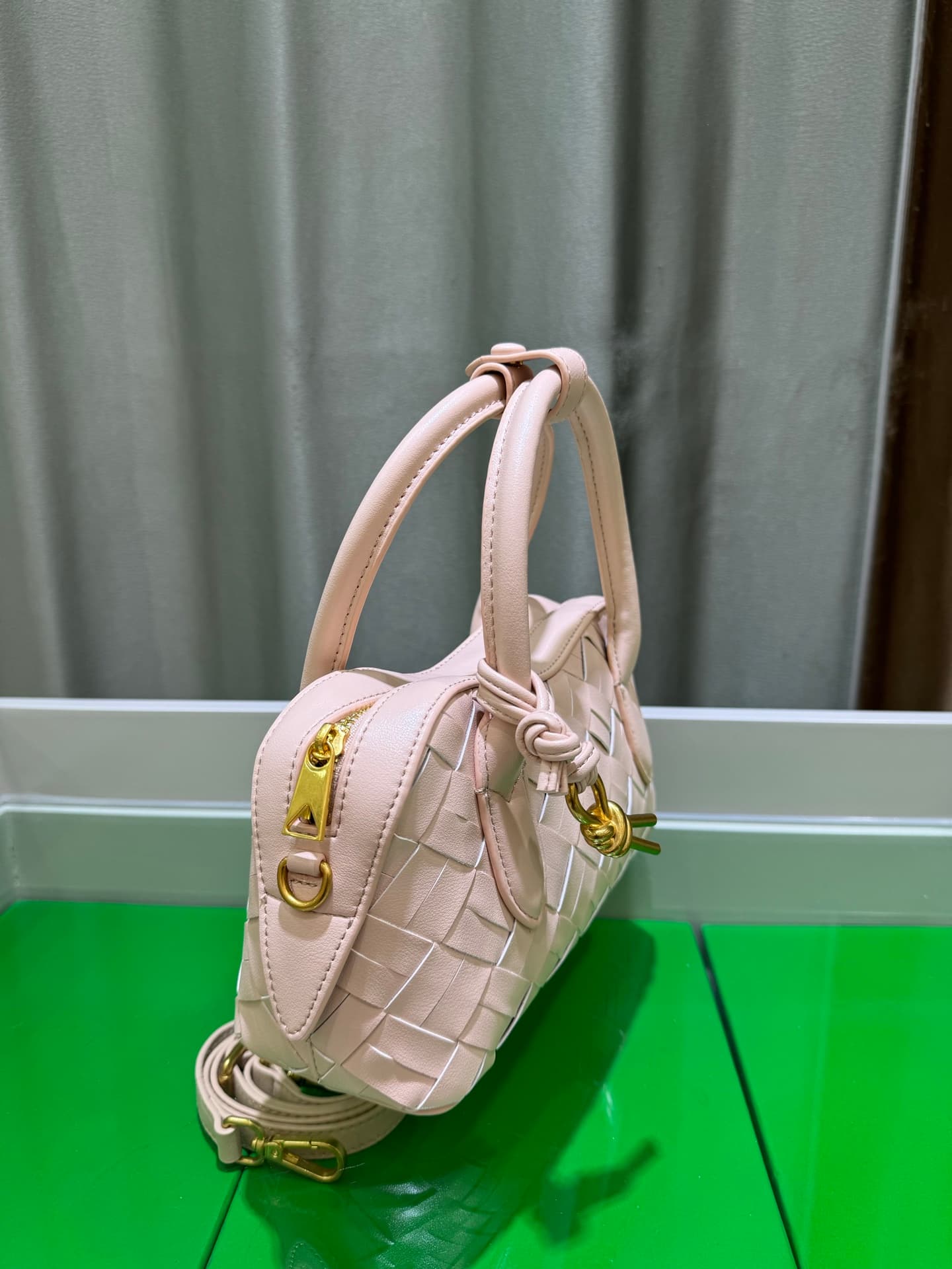 Bottega Veneta Small Crossbody Bag 9980