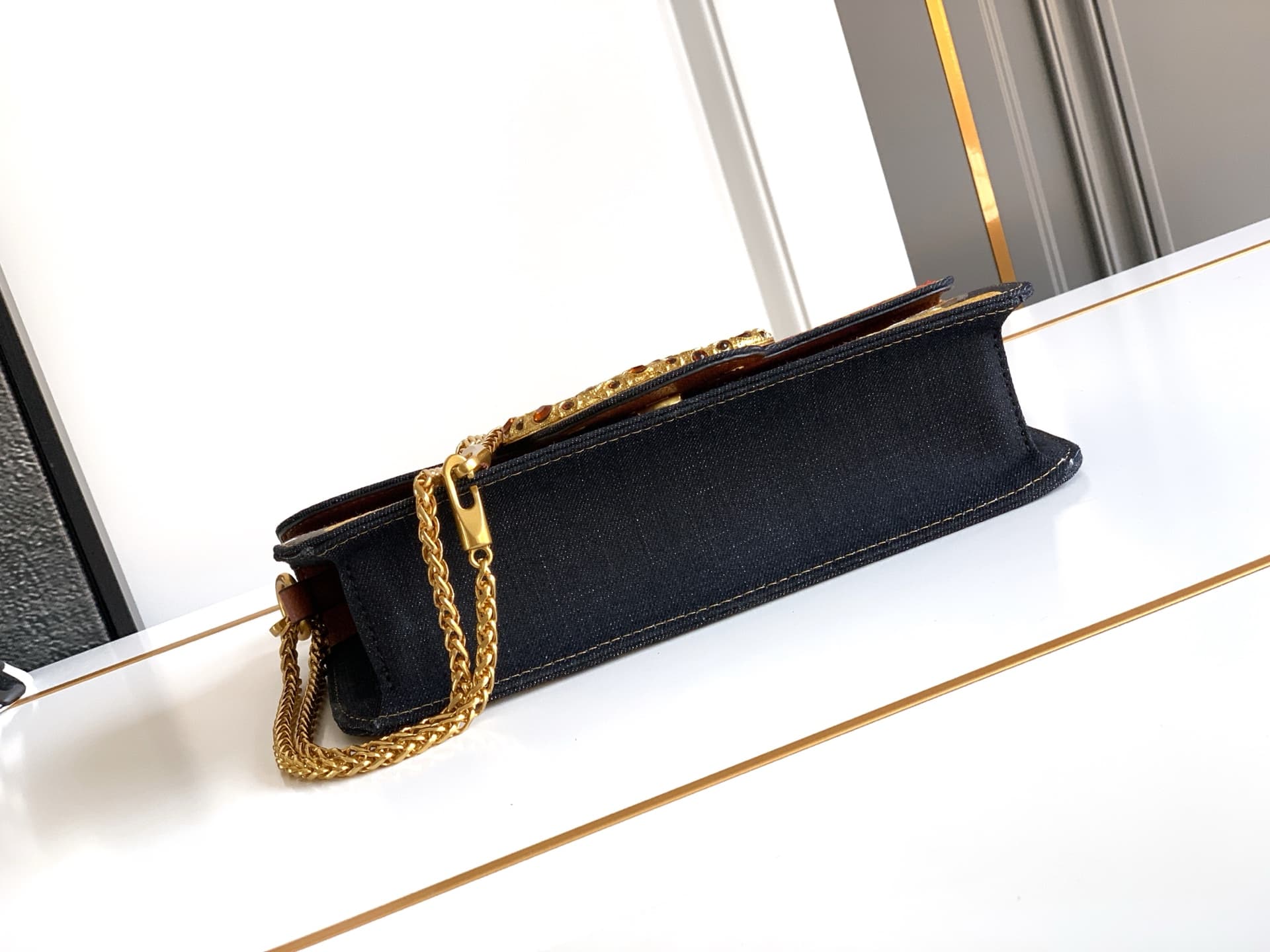 Valentino Crossbody Bag 5068
