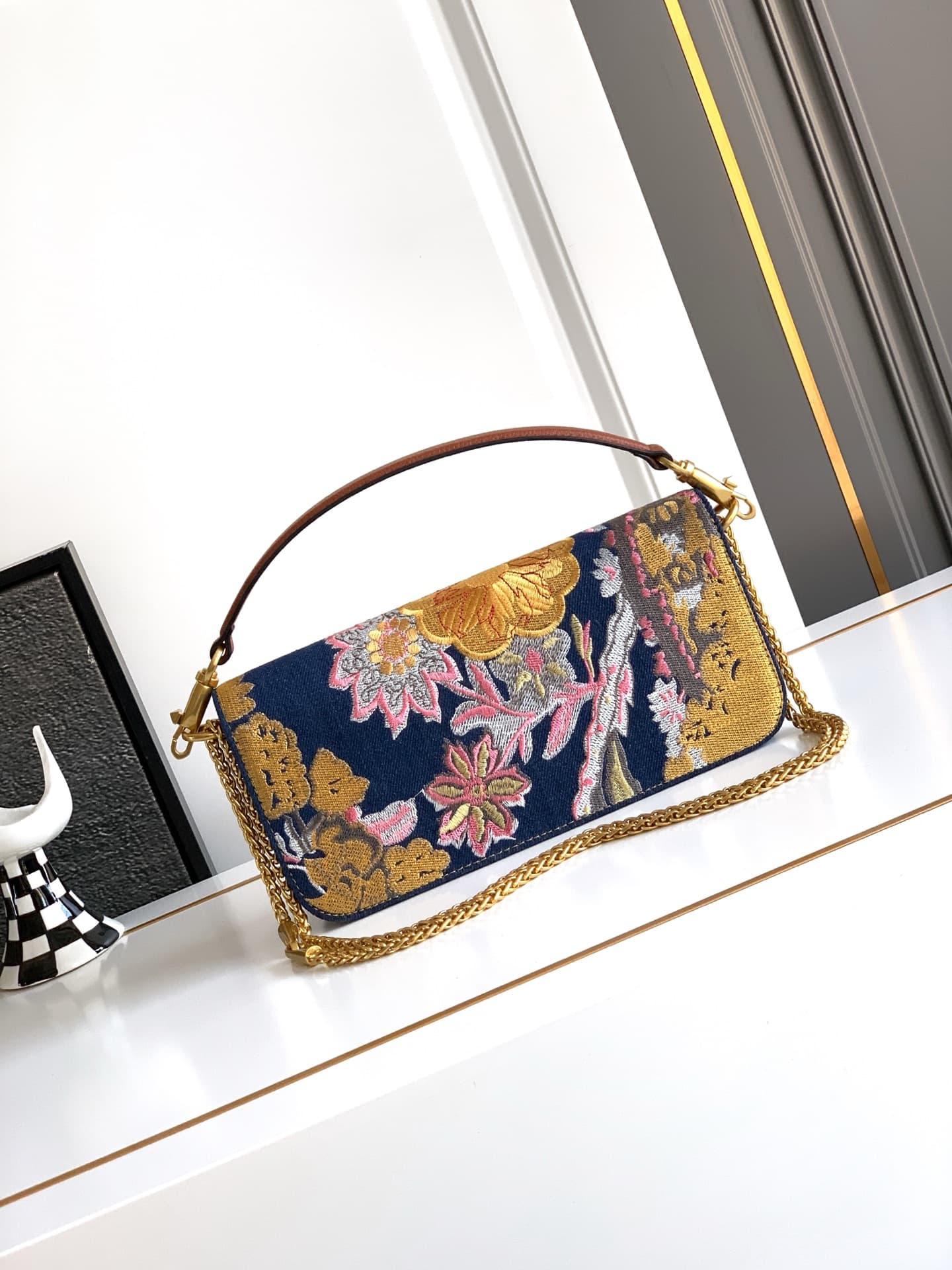 Valentino Crossbody Bag 5068