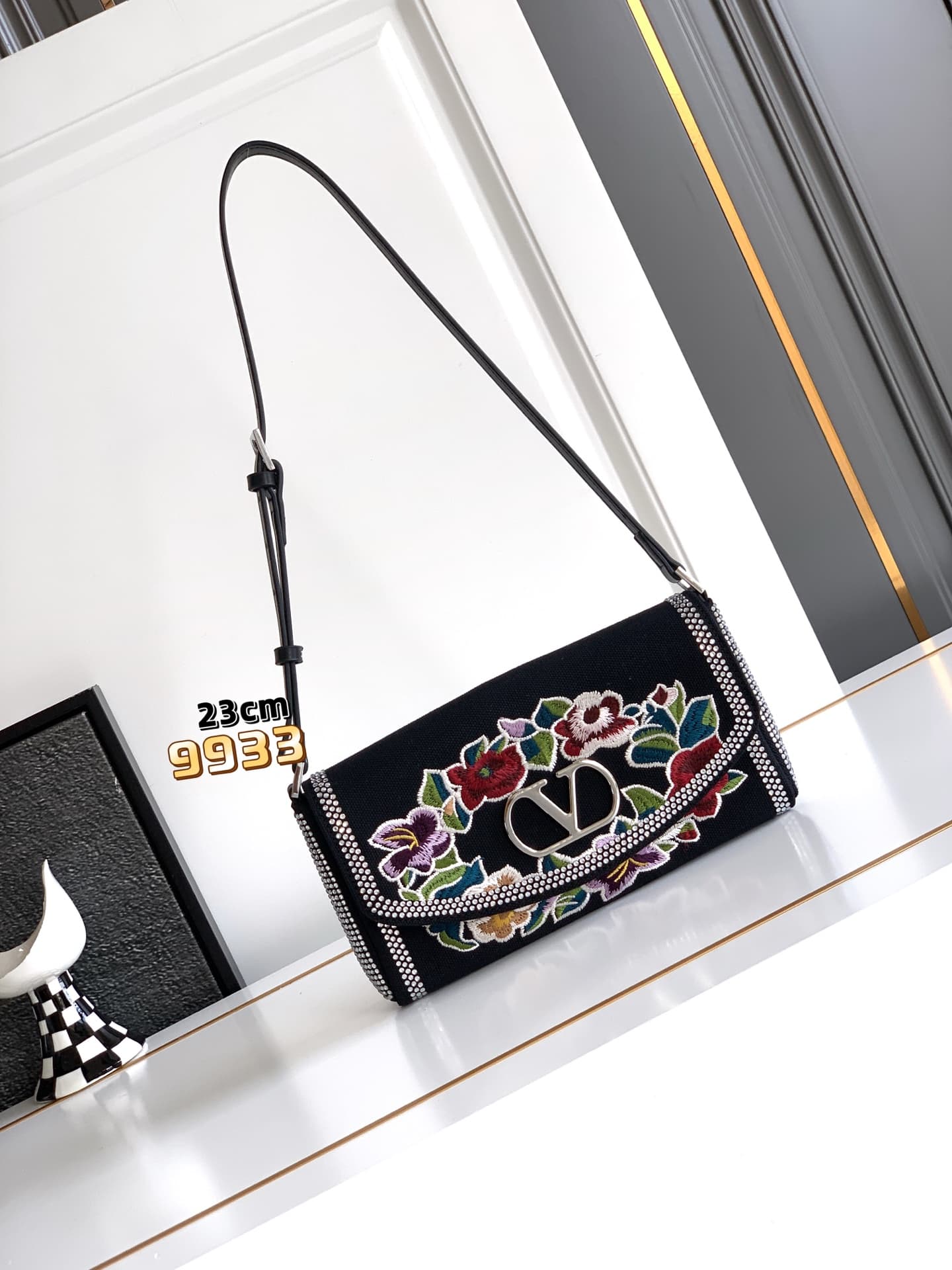 Valentino Shoulder Bag 9933