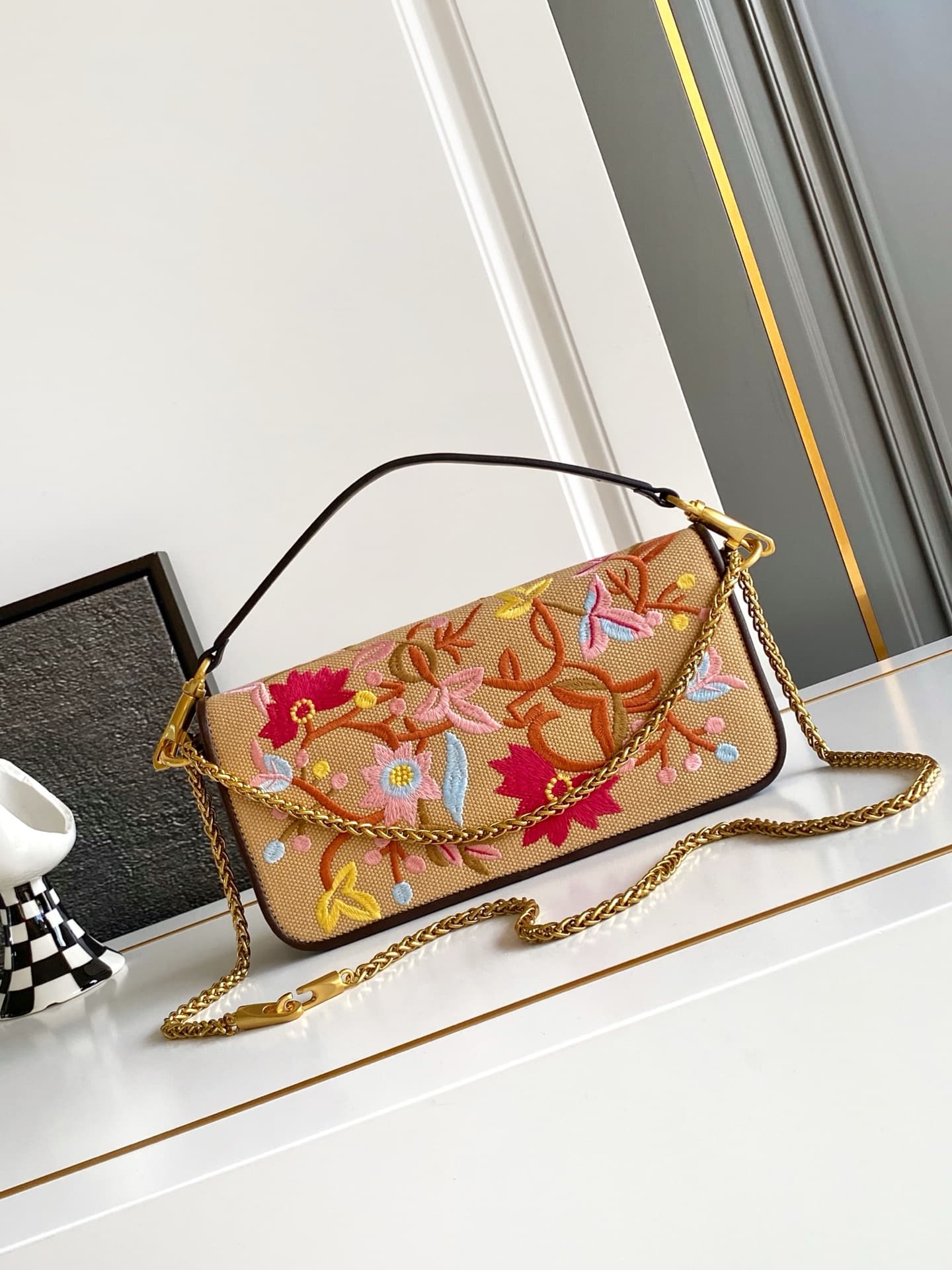 Valentino Crossbody Bag 5060