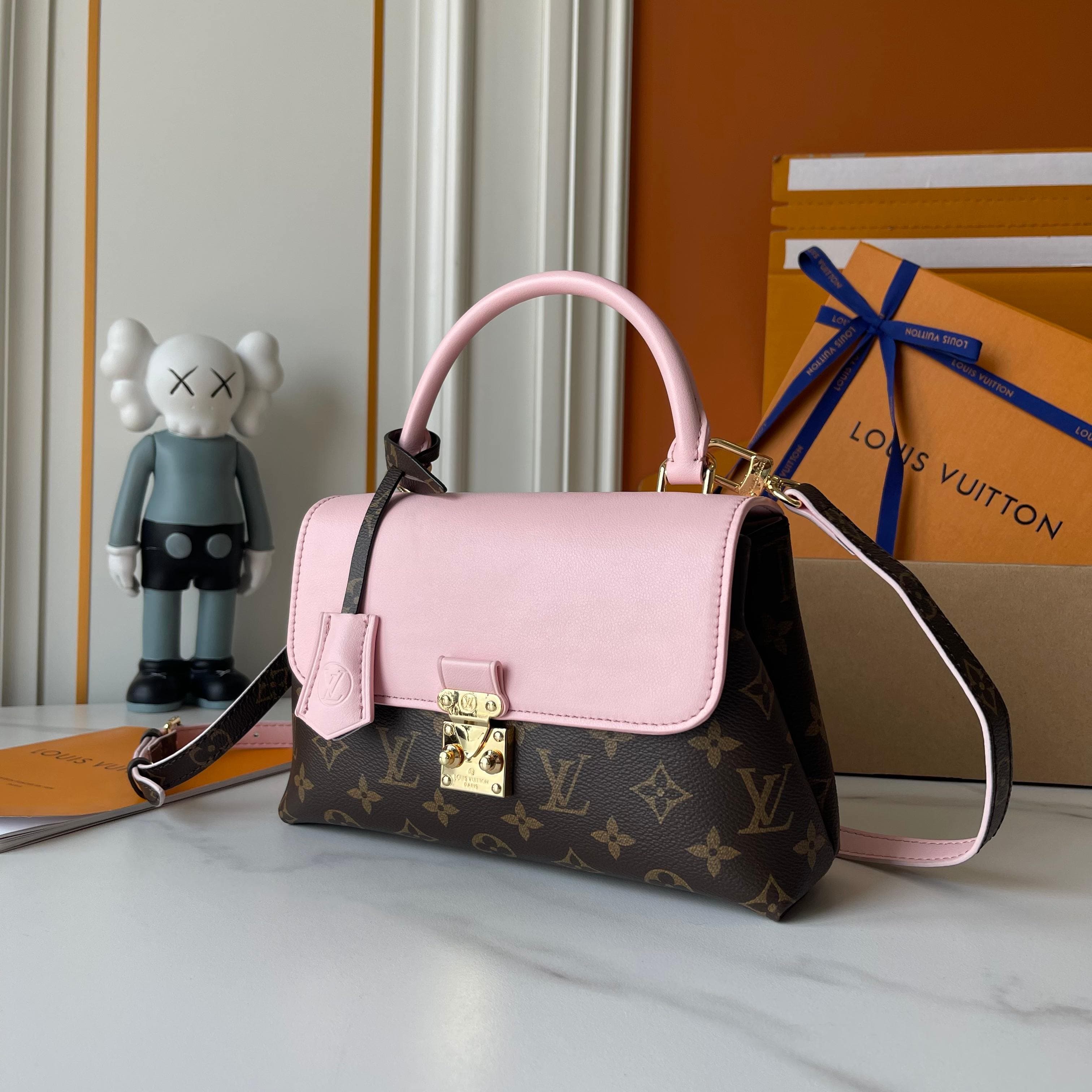 Louis Vuitton Bag M27511