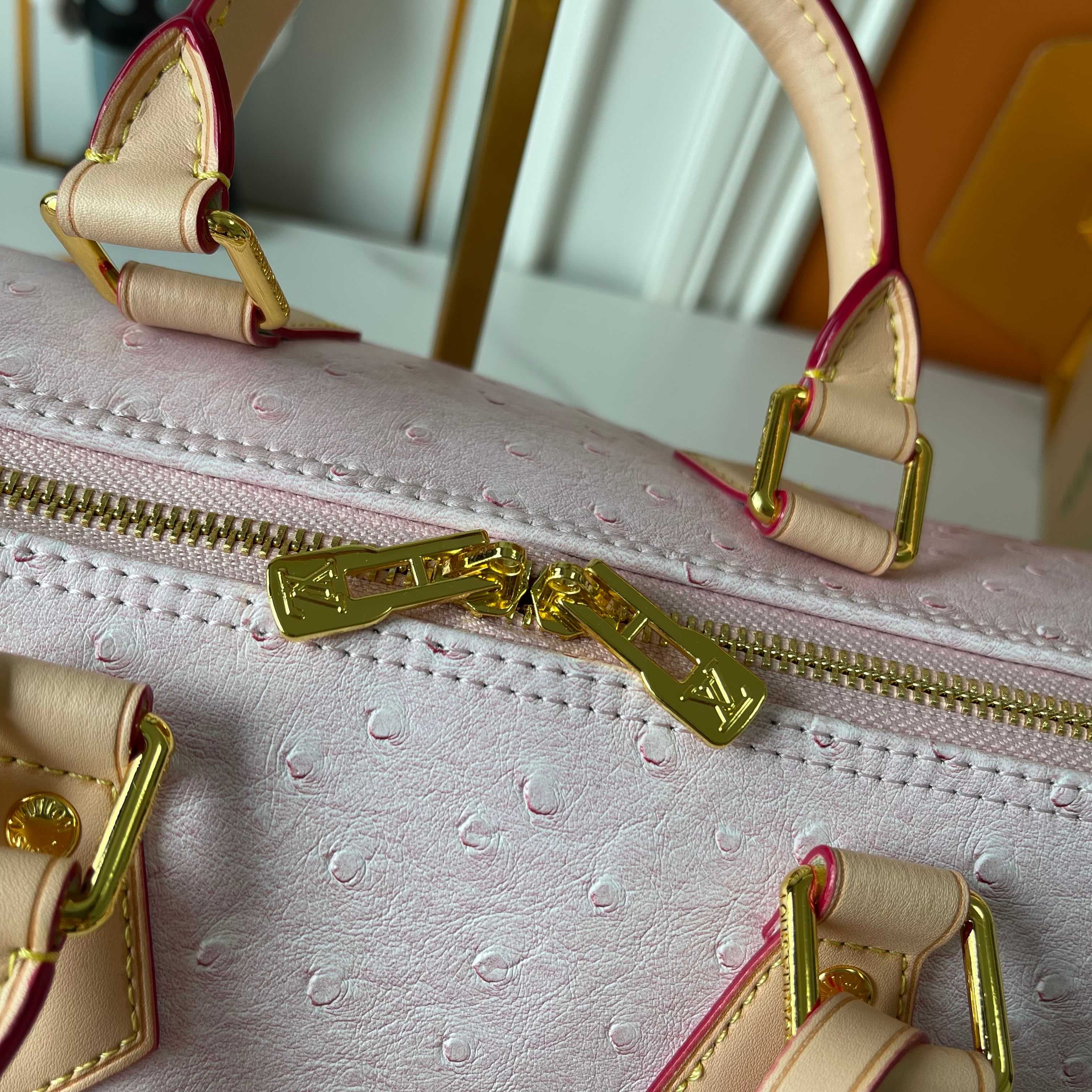 Louis Vuitton White Shoulder Bag M13344