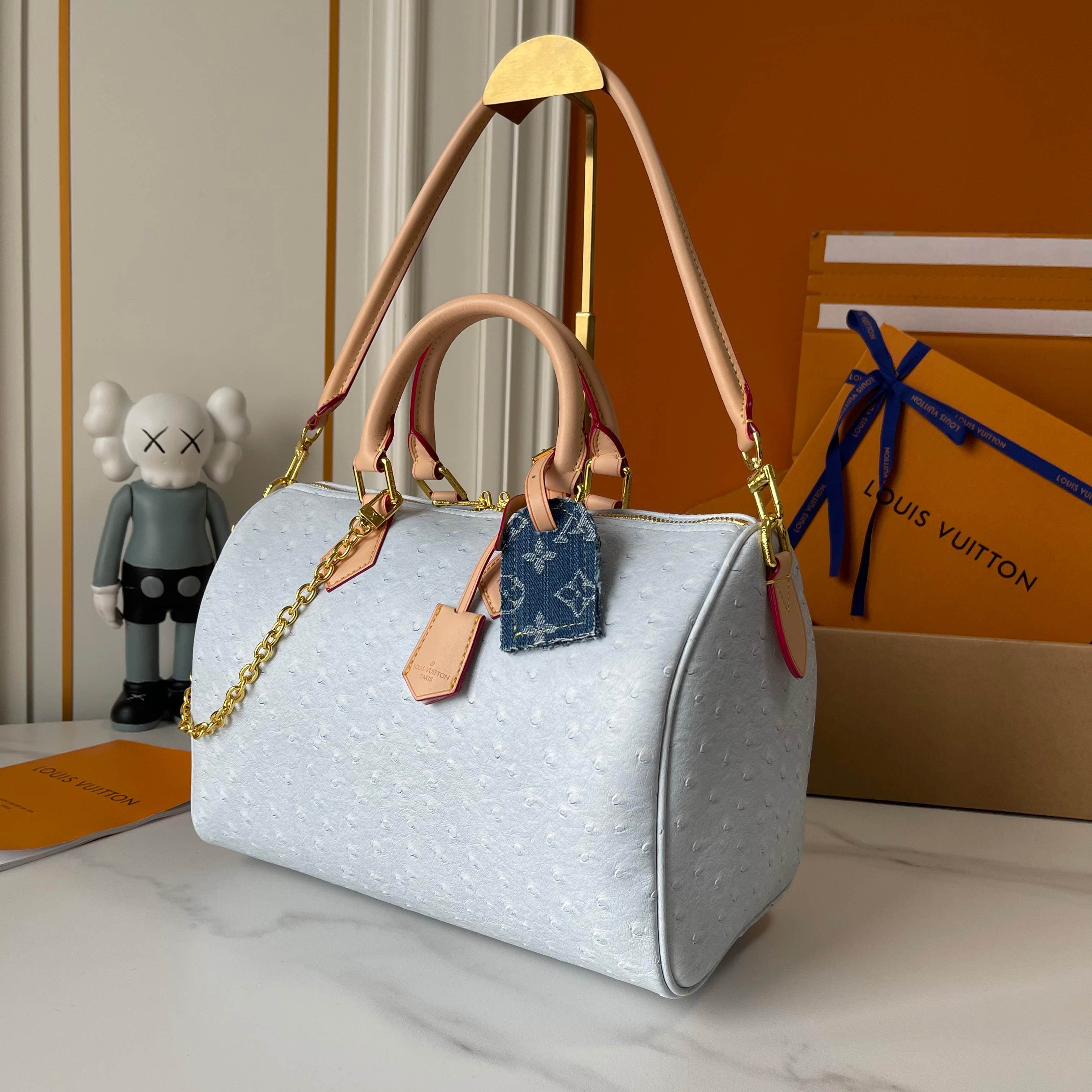 Louis Vuitton White Shoulder Bag M13344