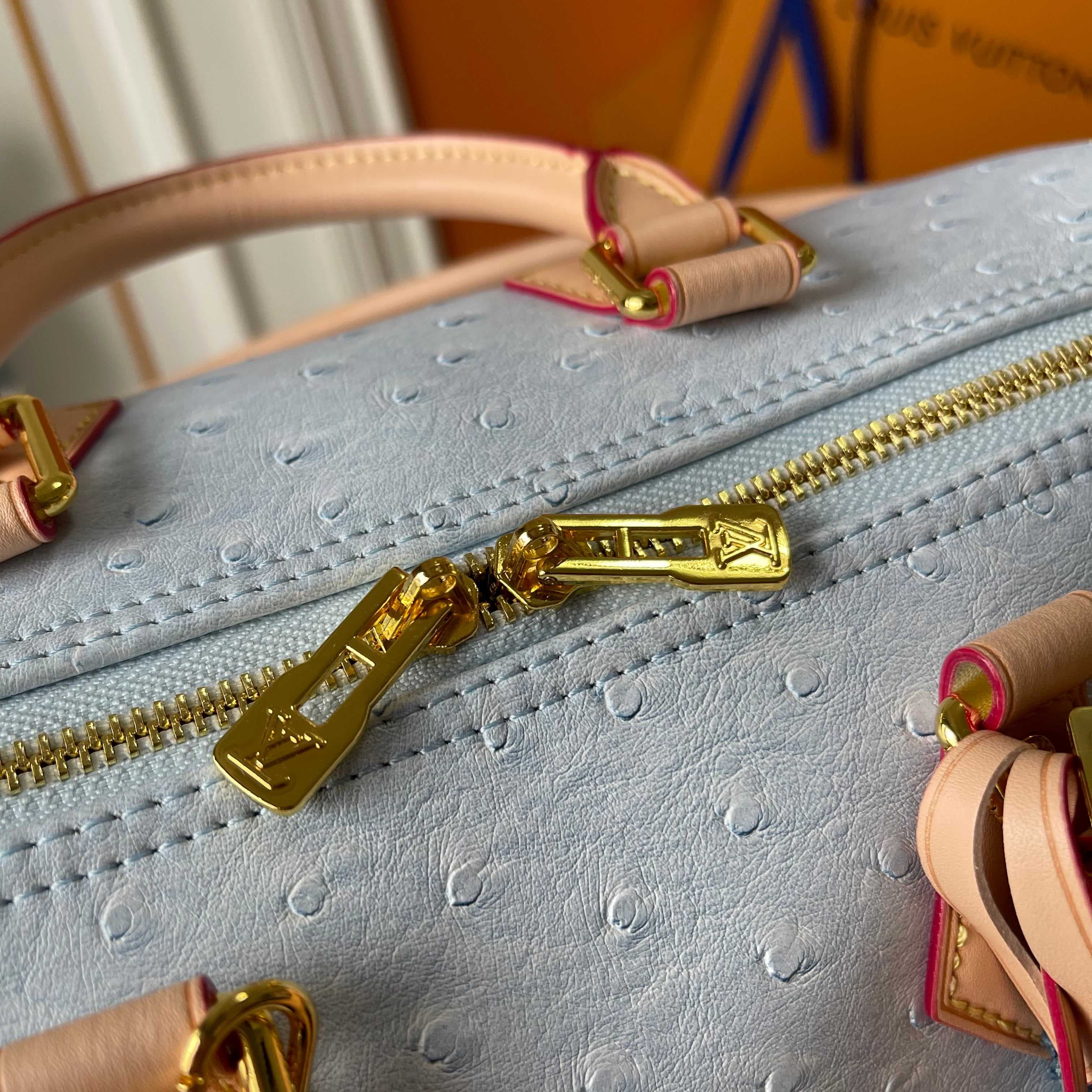 Louis Vuitton White Shoulder Bag M13344