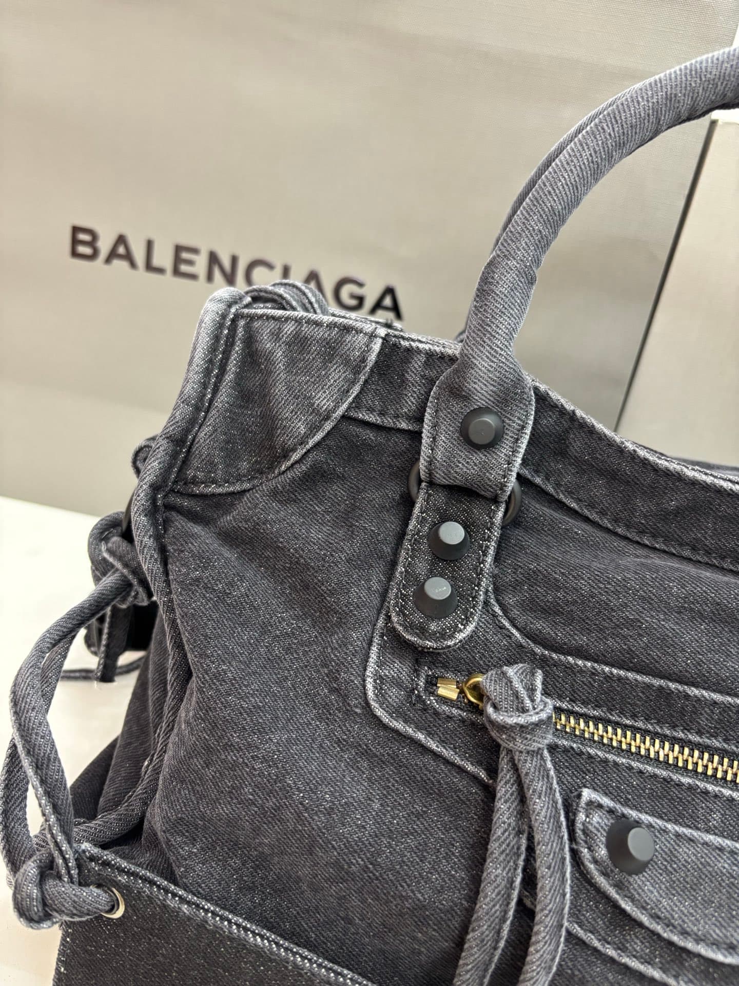 Balenciaga Le City Moto Bag 小号 50025