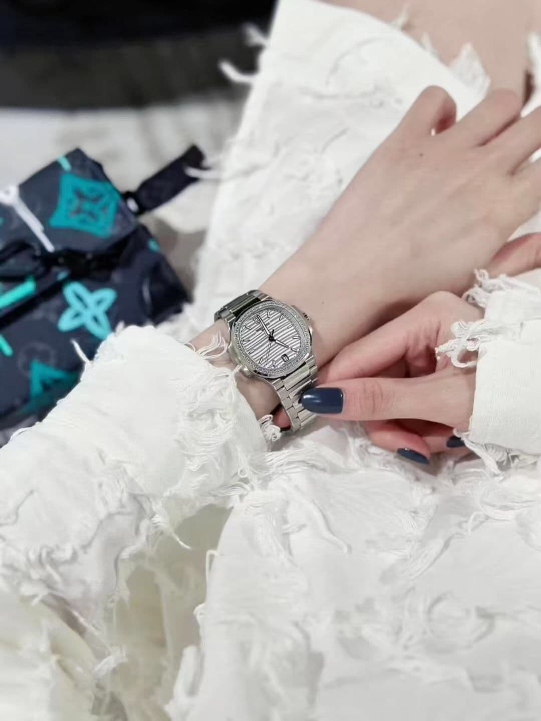 Luxury Watch White Product