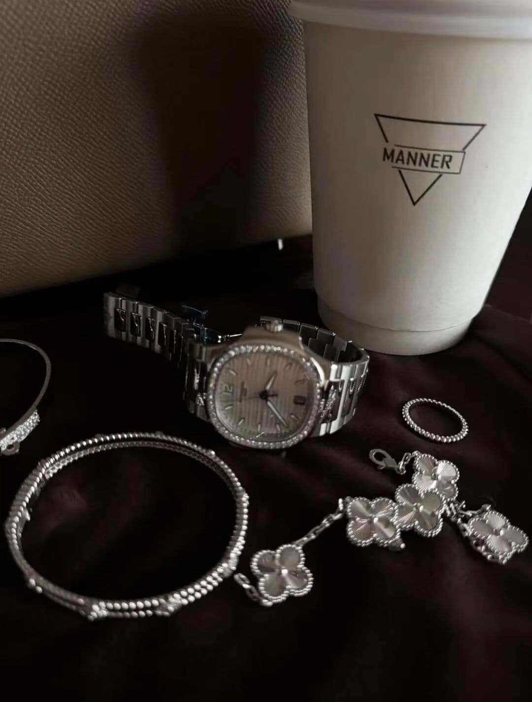 Luxury Watch White Product