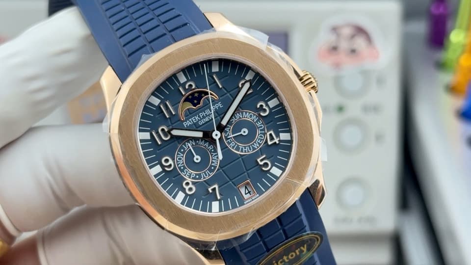 Patek Philippe White Watch Au750