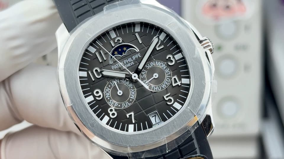 Patek Philippe White Watch Au750
