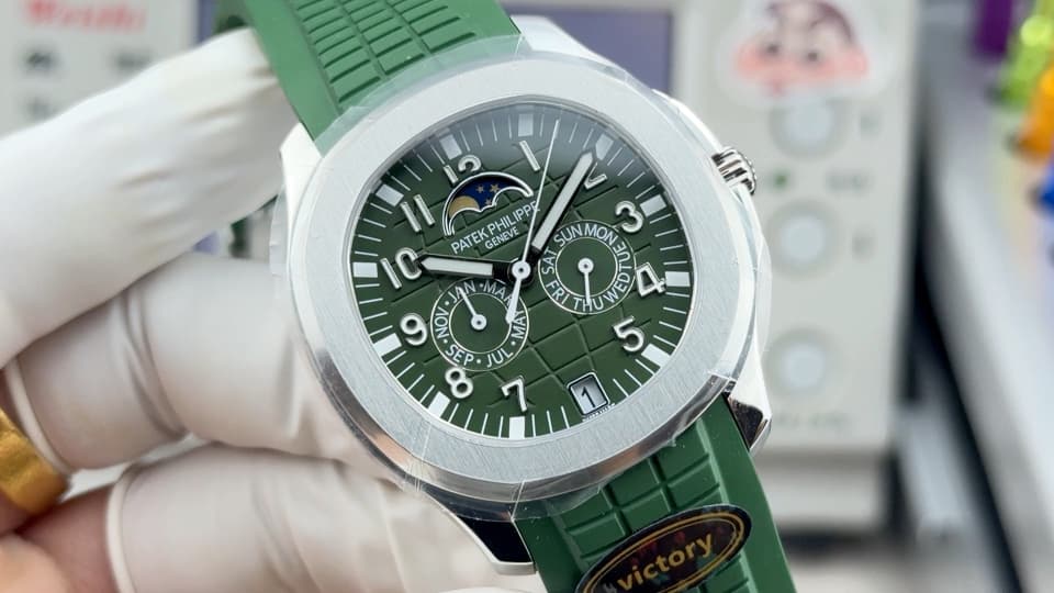 Patek Philippe White Watch Au750
