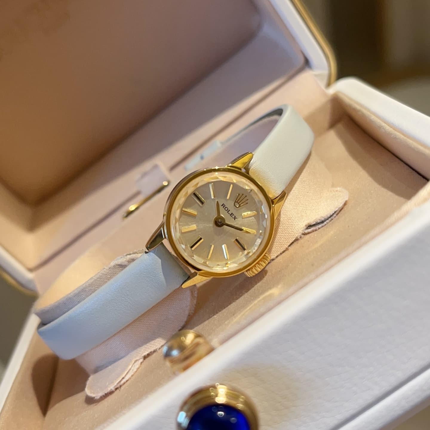 Luxury Watch White Mini Watch