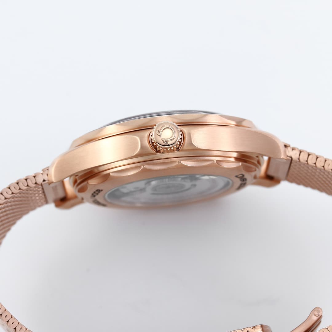 Luxury Watch Red Watch